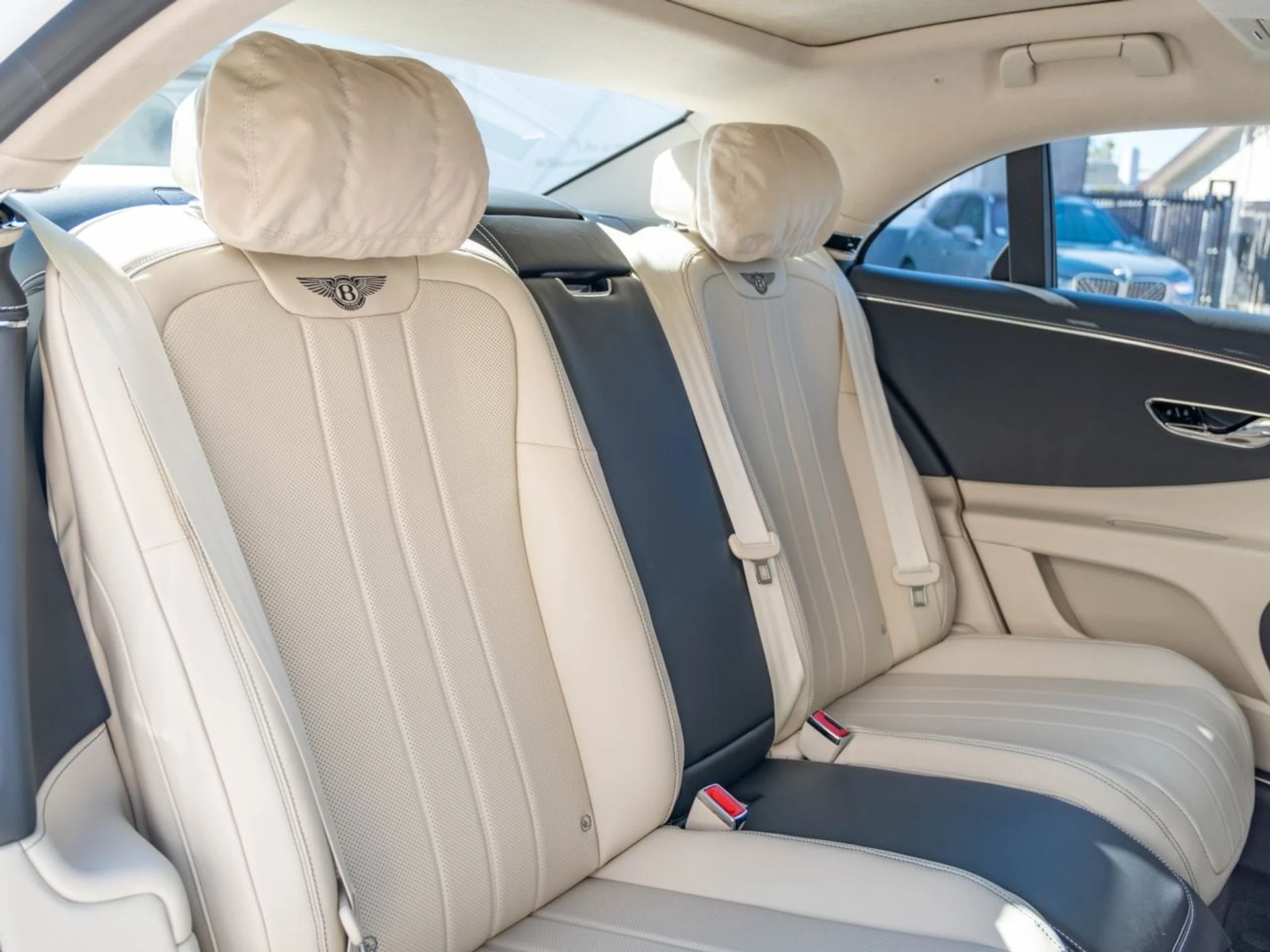 mph025_2462544869_ea21849131d46608fc60c9dd856eb78fx_0a24387bd7