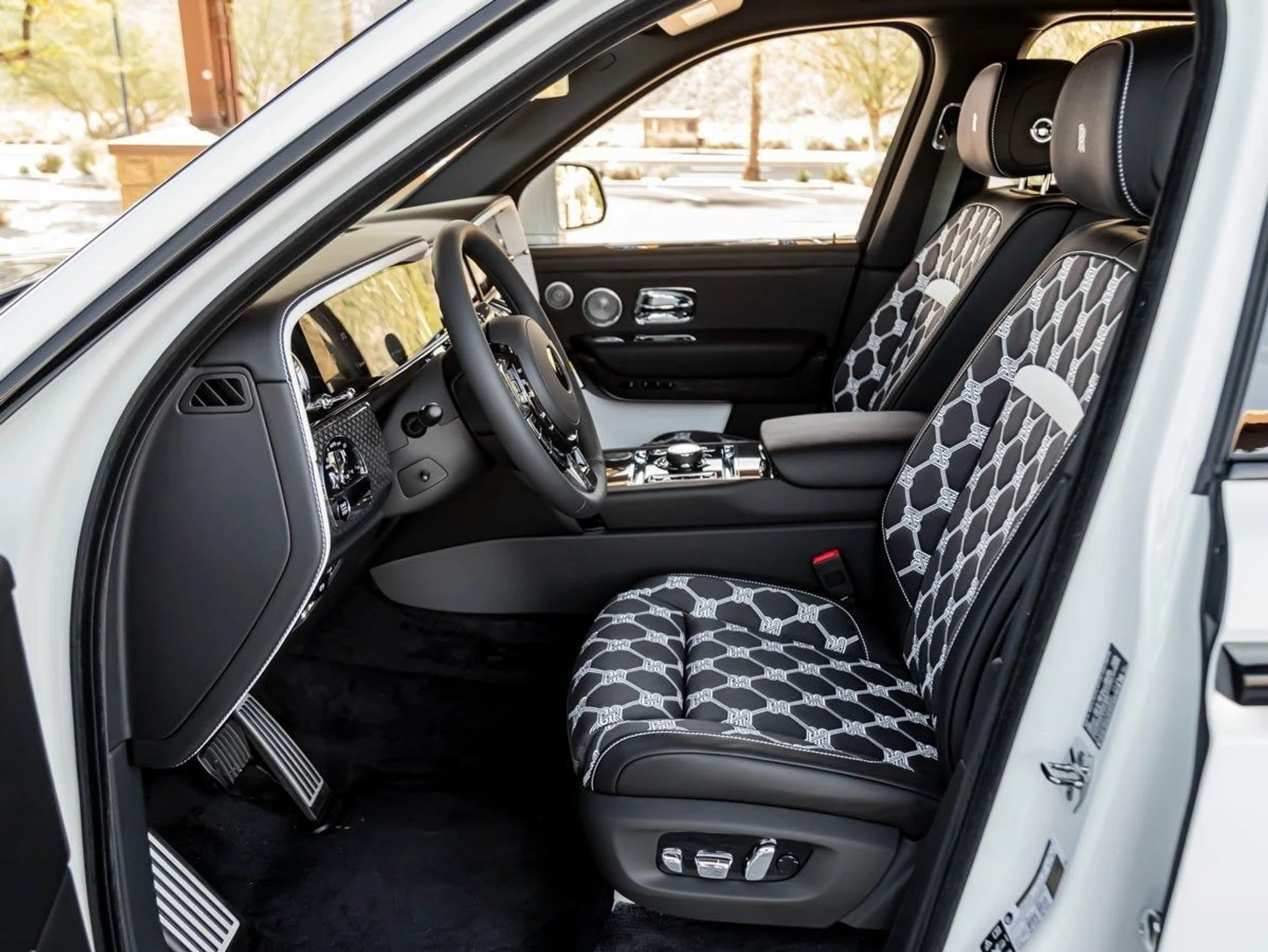 mph025_2464381044_26_410e619711