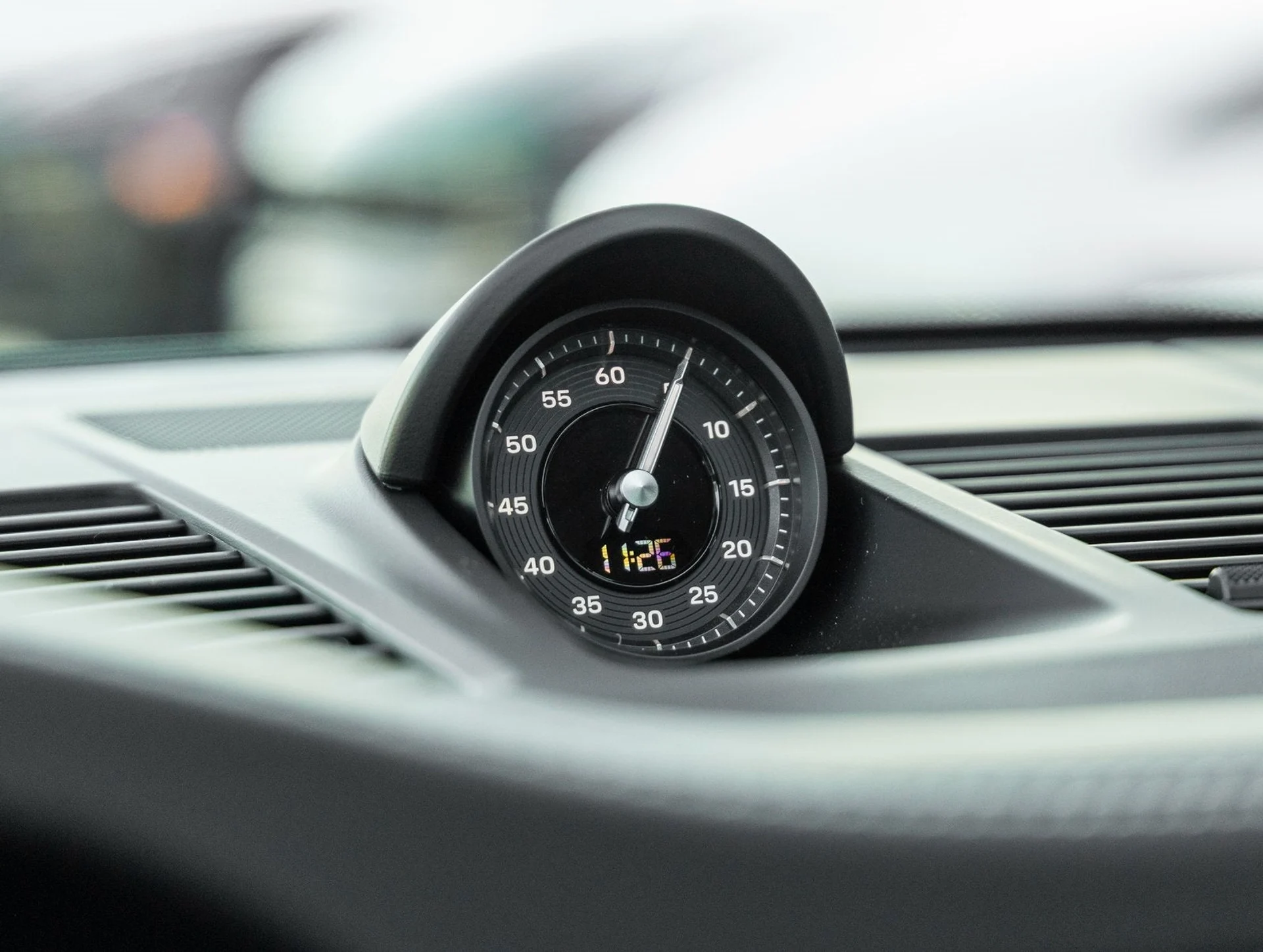 mph025_2464596897_26_e8a027a657