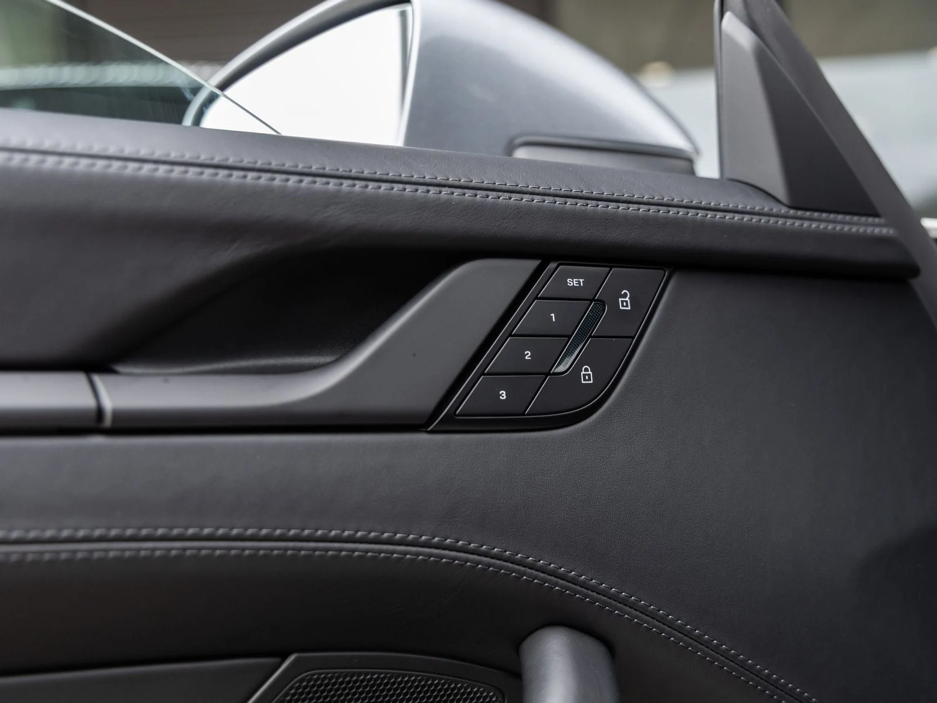 mph025_2464983483_26_a2bbc14bbd