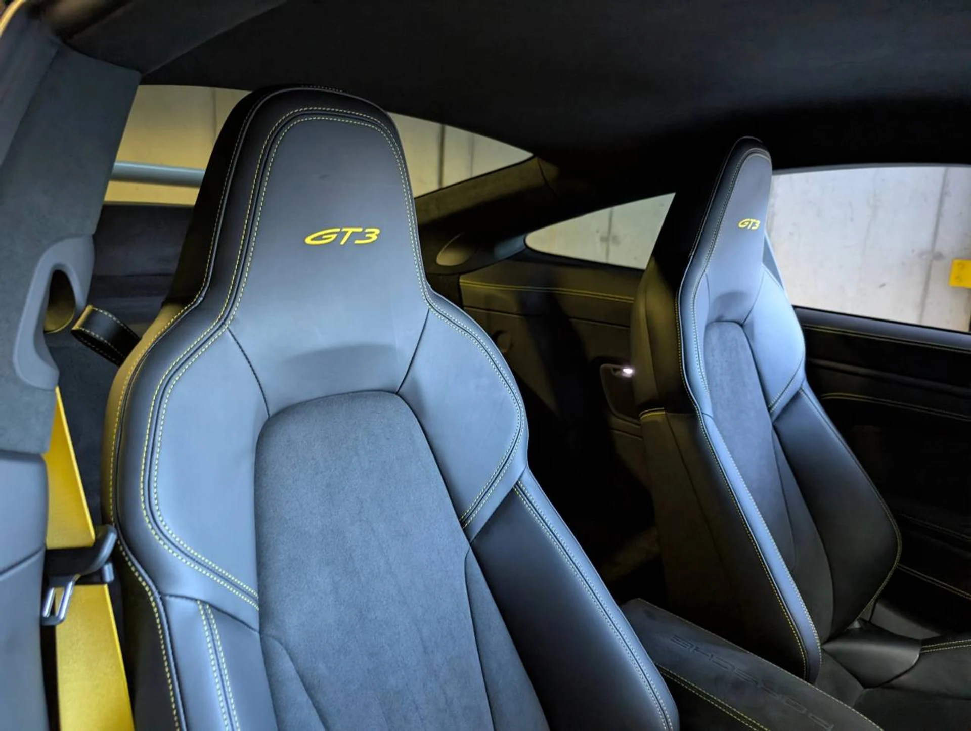 mph025_2469910684_2e64d0df037a96e77984aada29236624x_d03e7b150d