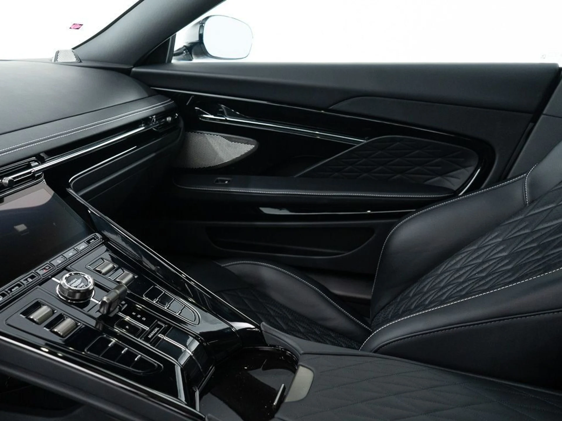 mph025_2470191161_7464fc1f0a1b3a423accd1e1712584c8_7aef7b5195