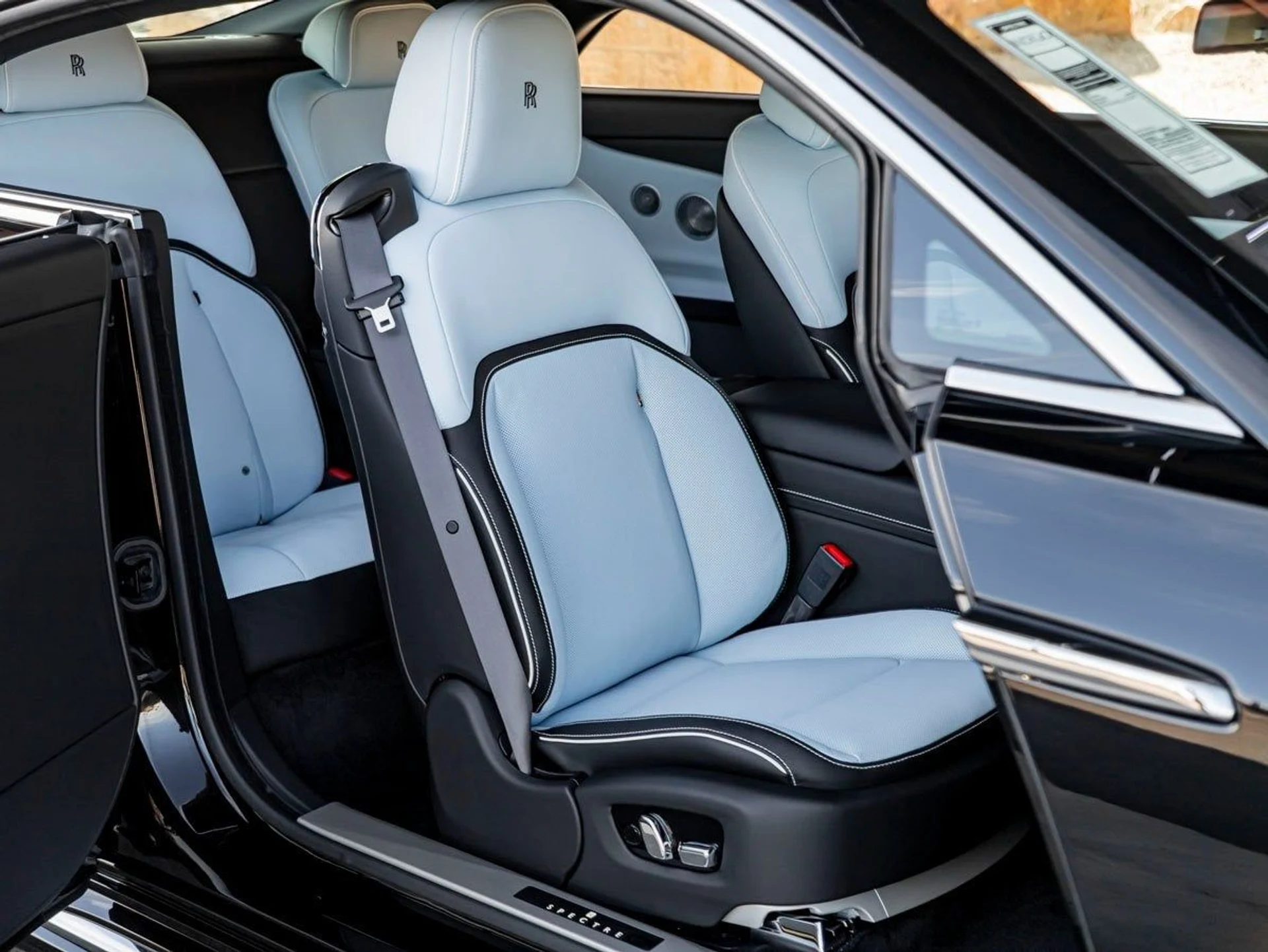 mph025_2471696799_26_2c58221a7c