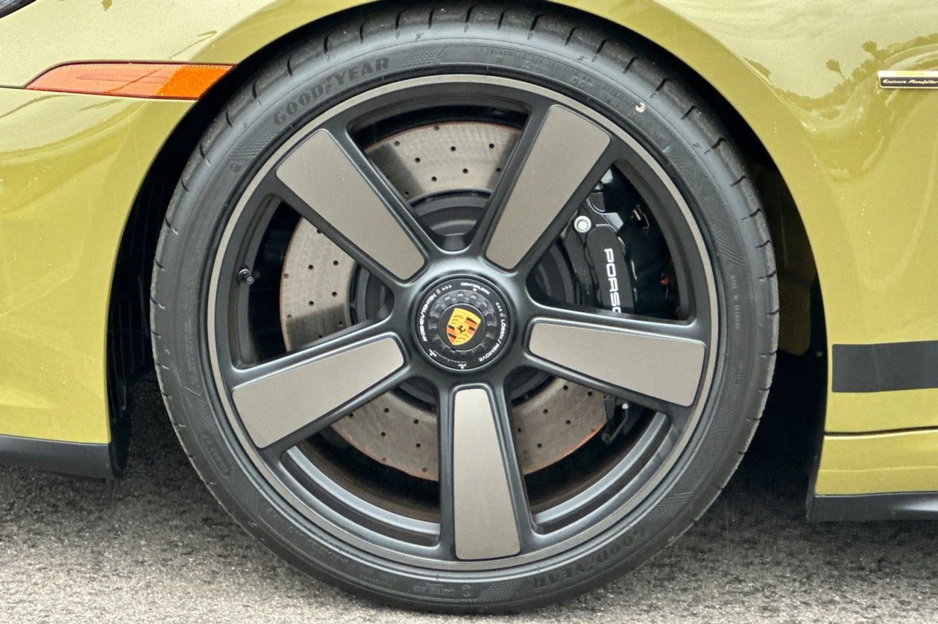 mph025_2472342398_beda6045cf08ad314a52d598d79b0299_088960d685