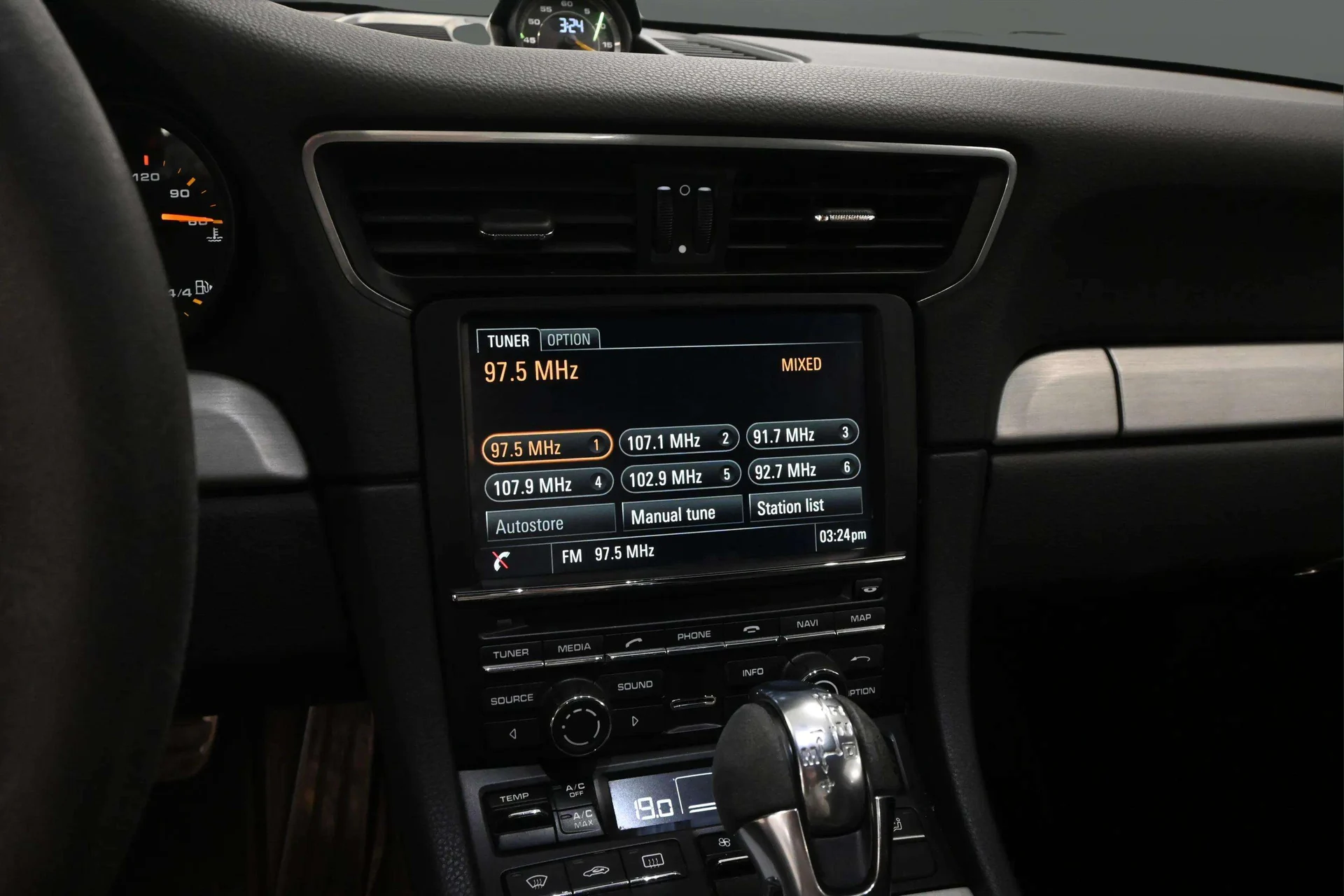 mph025_2477557899_32a6e331_9e81_472b_8c95_4bf4c2d430e1_4b4c4dee65