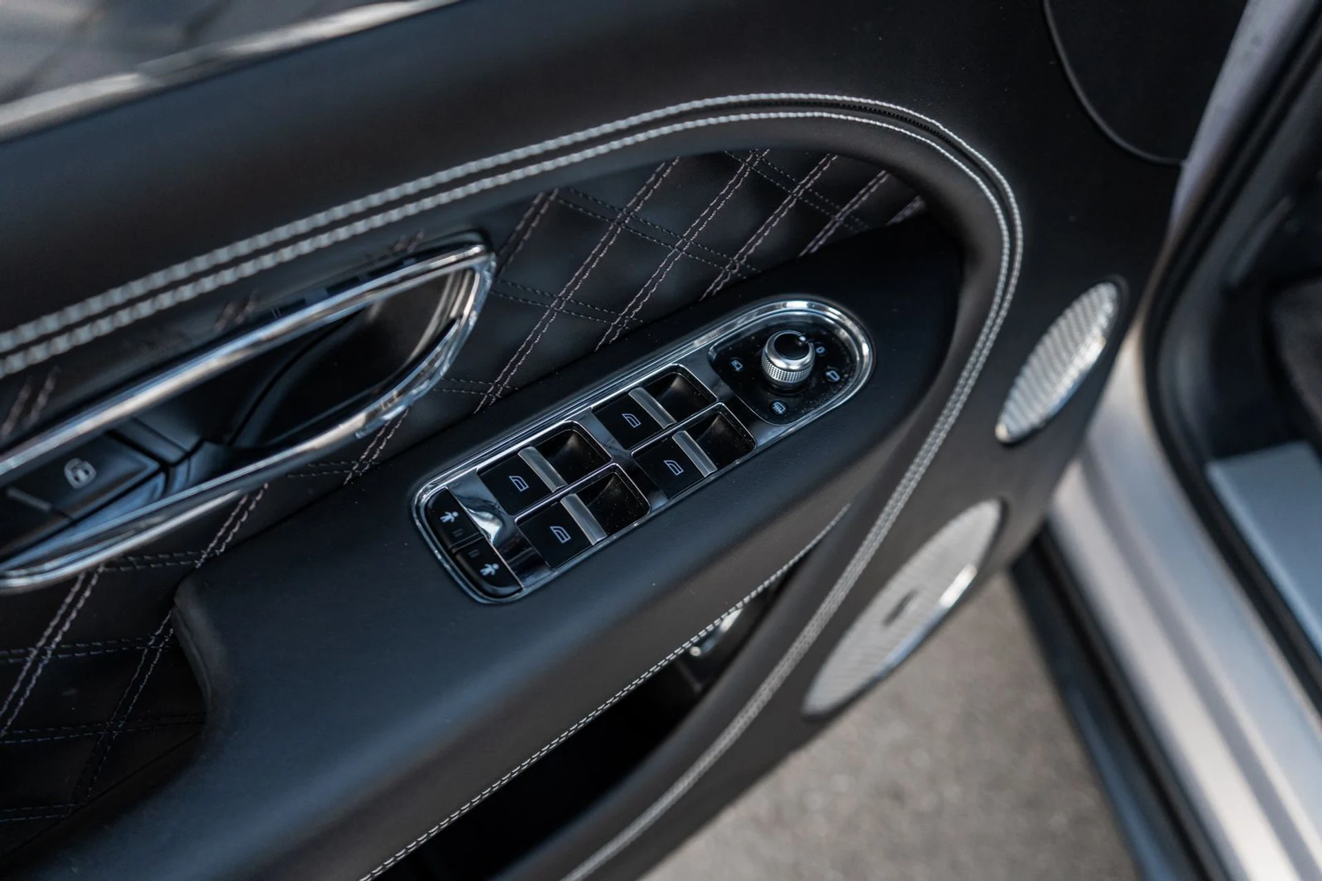 mph025_2480788878_6741fb08_bb3c_4df0_b9a7_a90a8a2cbb8e_0d1b1f88af