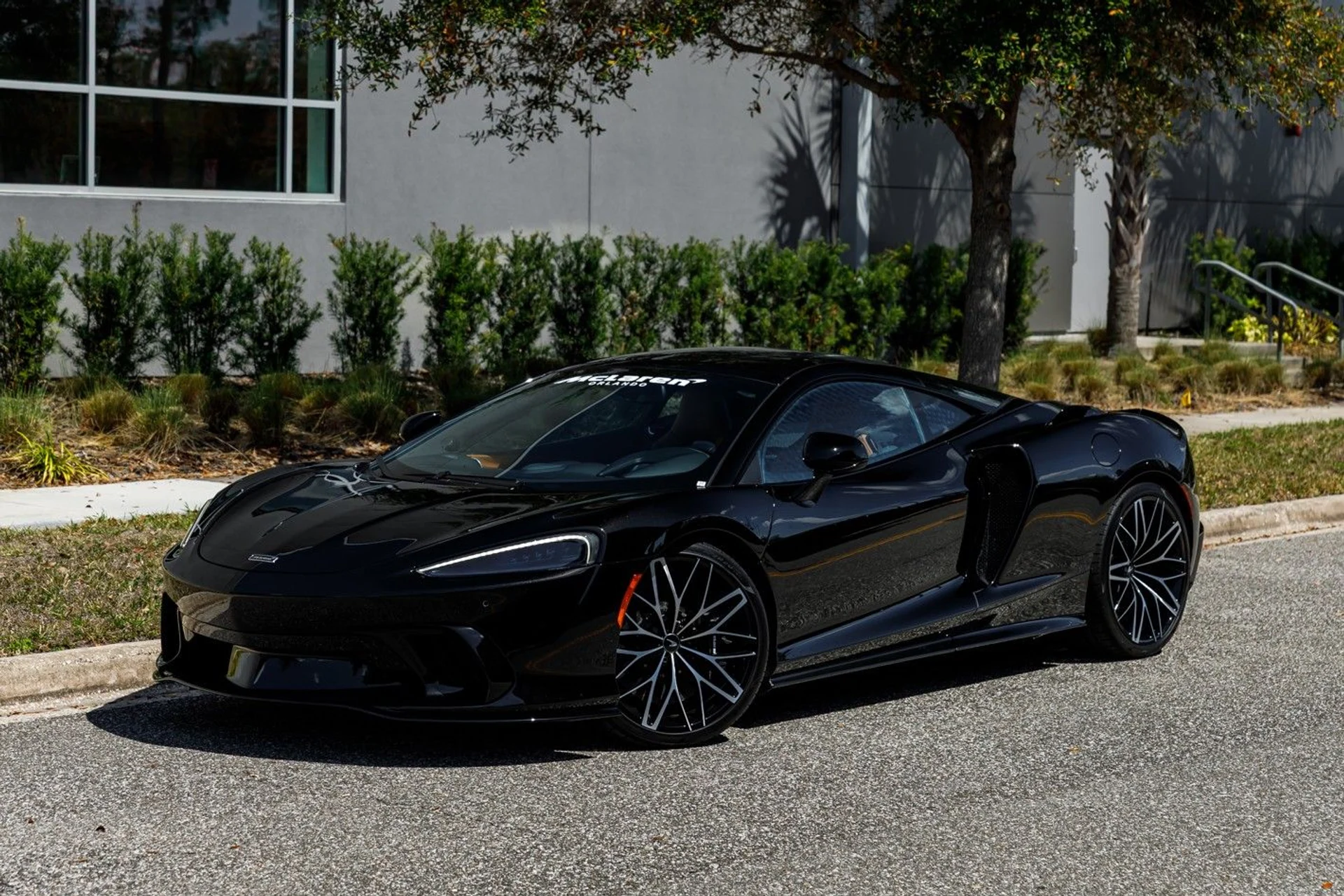 mph025_2487382832_470_p26_l_7ded290d37