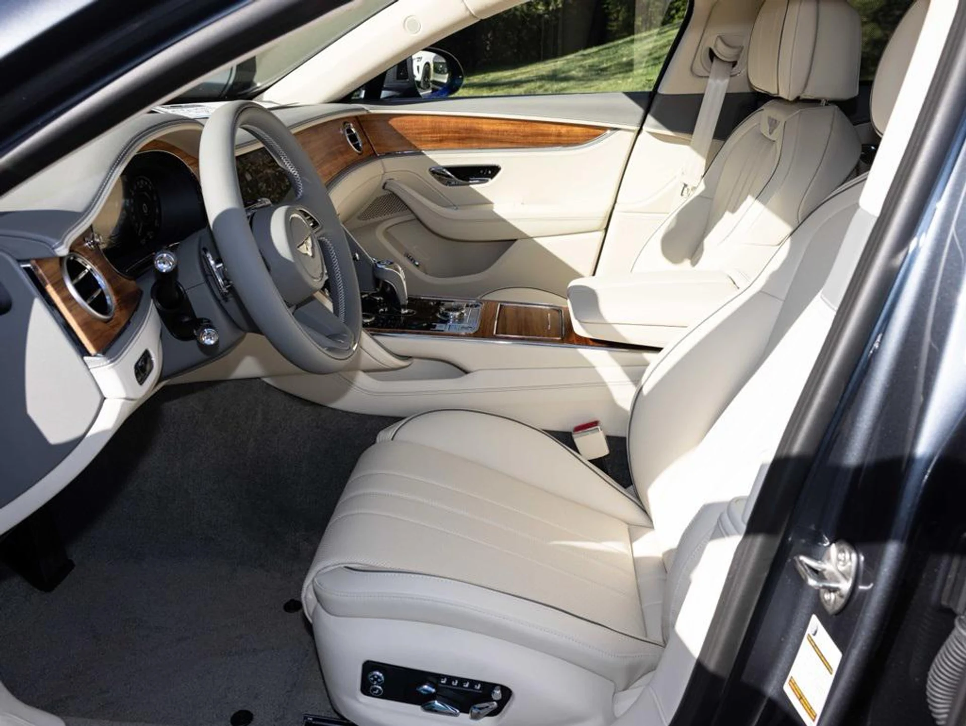 mph025_2488410735_471657911_690a42536f3f14244e02b1b7_b494ded177