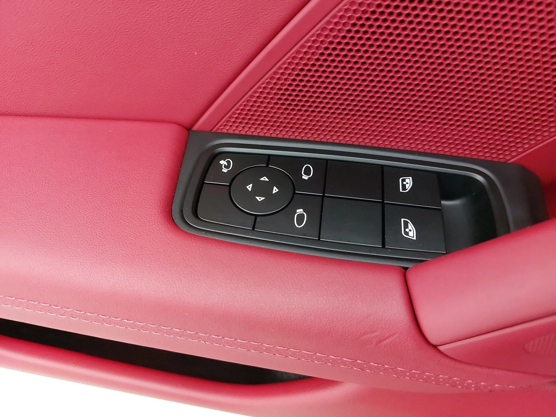 mph025_2489339067_baa96da2e6b2bc8d8c24dc1cd62a6e53x_f297d96355