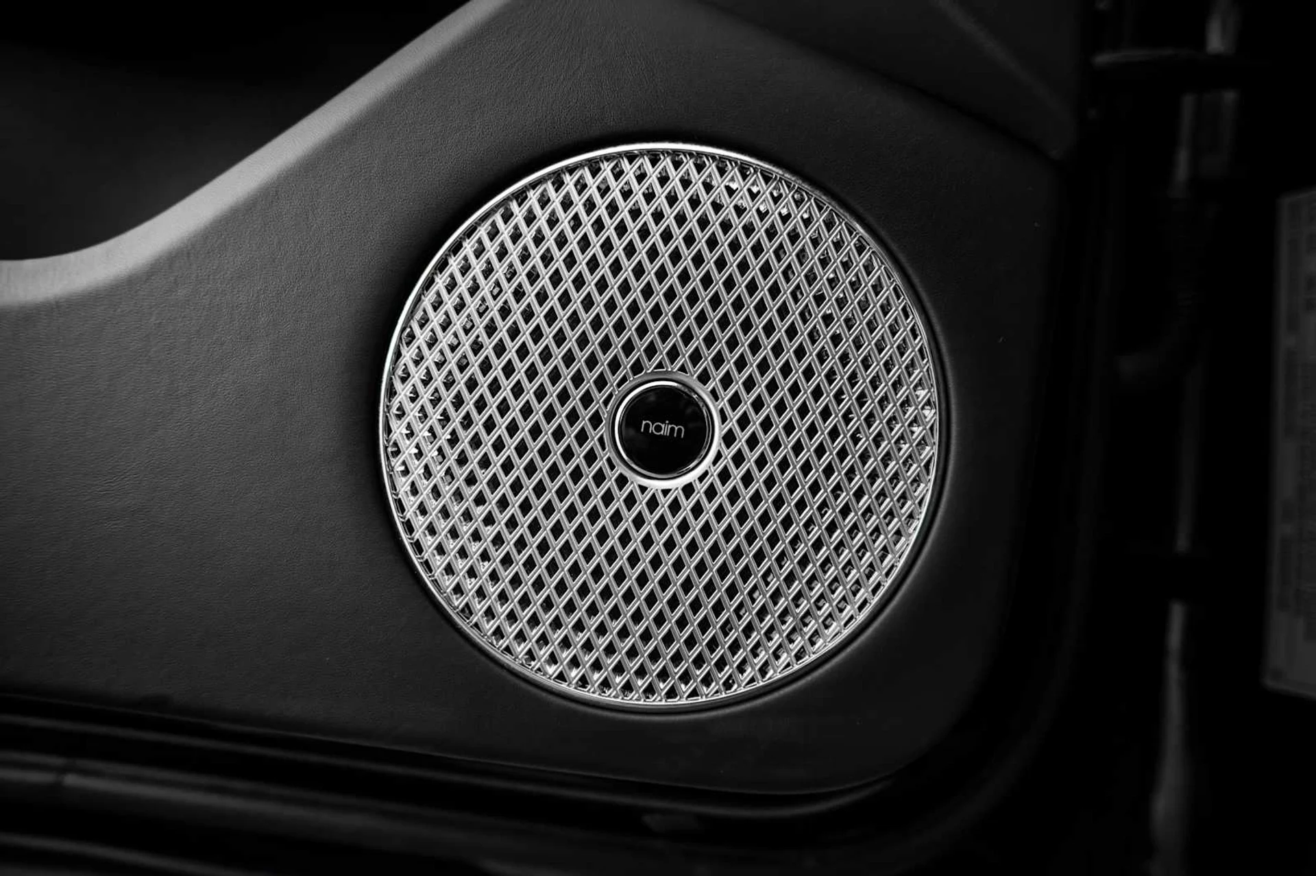 mph025_2491492238_c571f3e12883dc14ce72abb667b4a101x_4acfd491ee