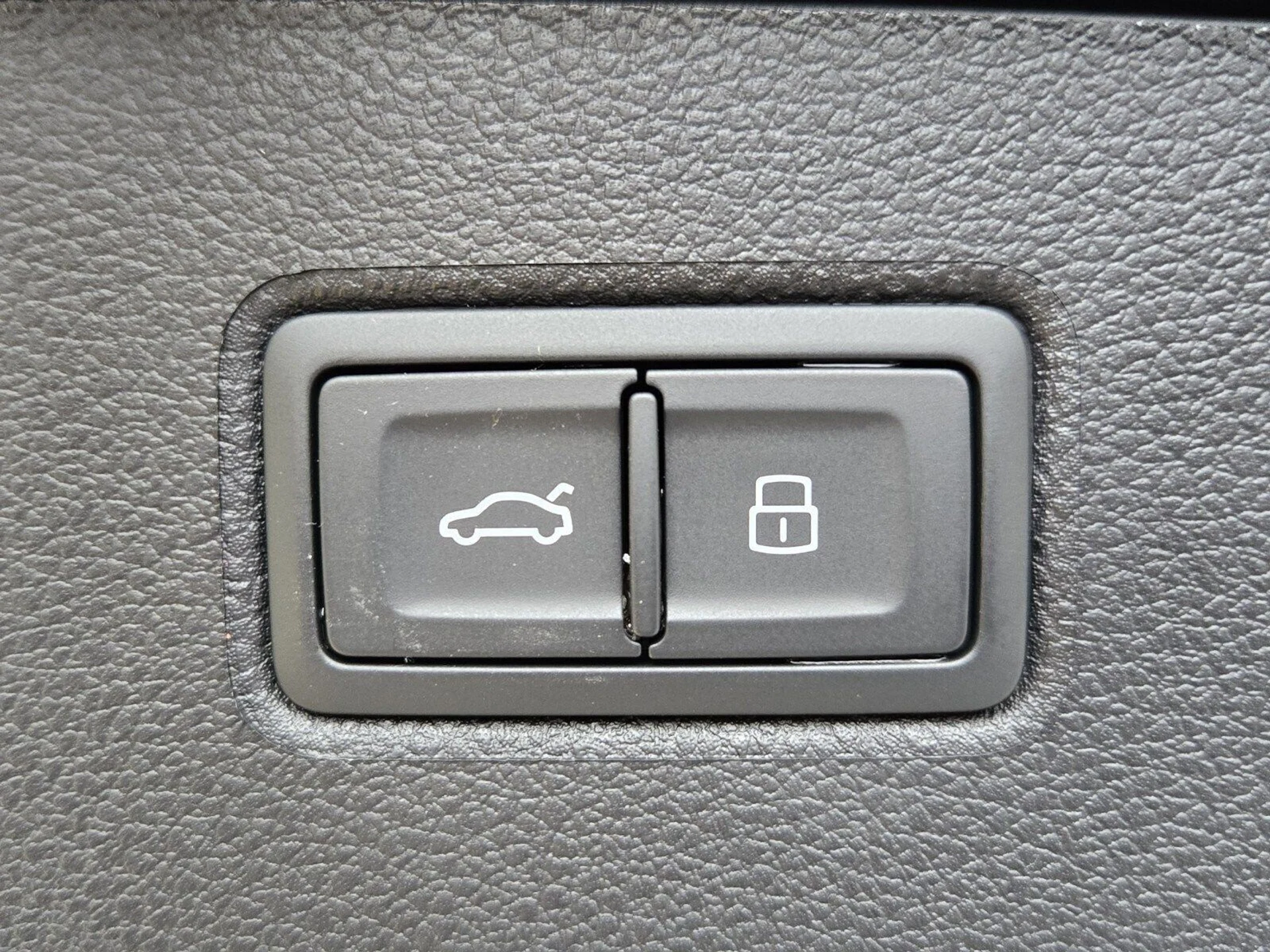 mph025_2504306451_35a35f62f8b99168a7724377946f736bx_692cfa9069