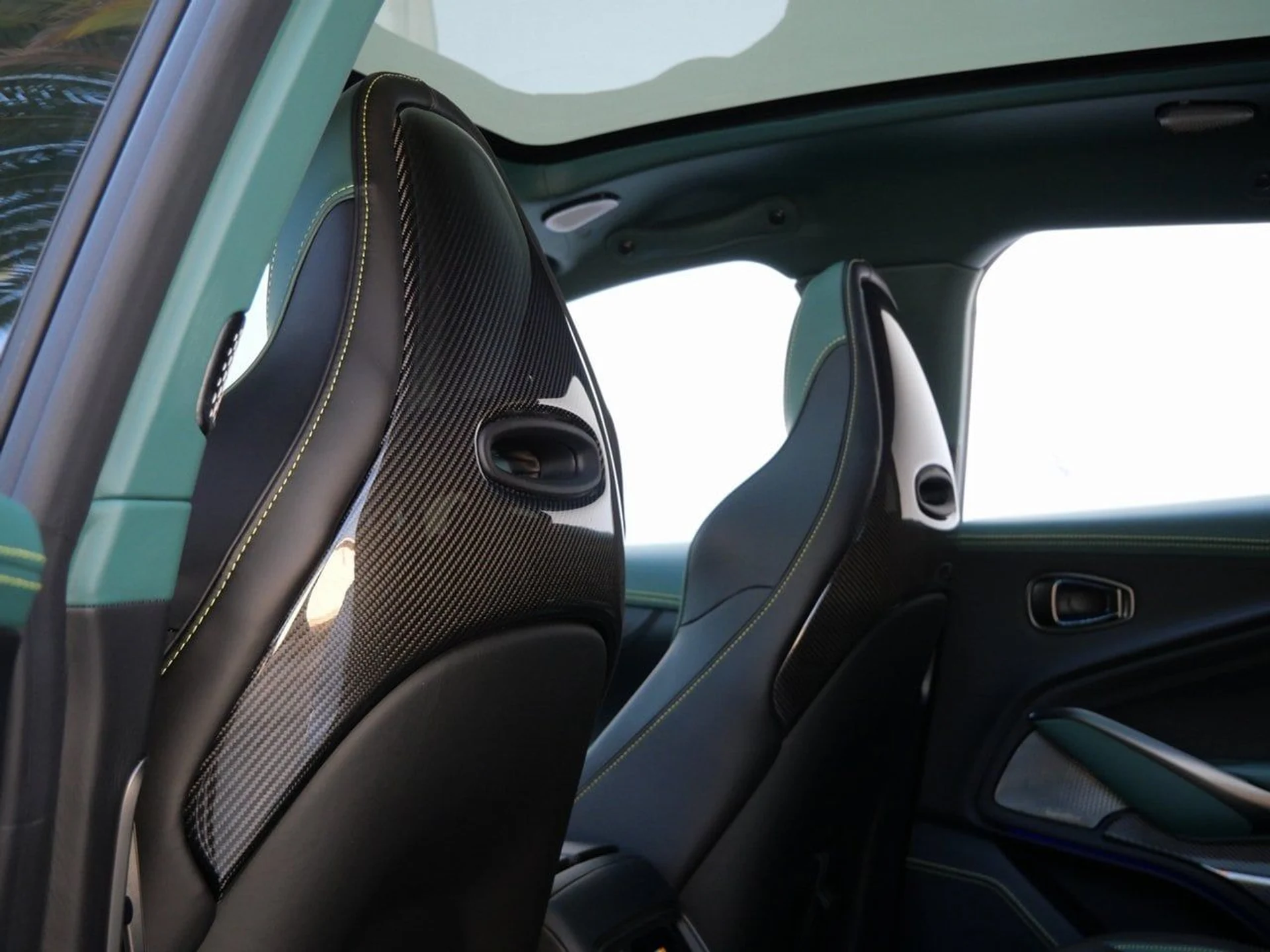 mph025_2508267122_f66c6b8e164f5d4860fabcafdeb1787cx_a0c555d044