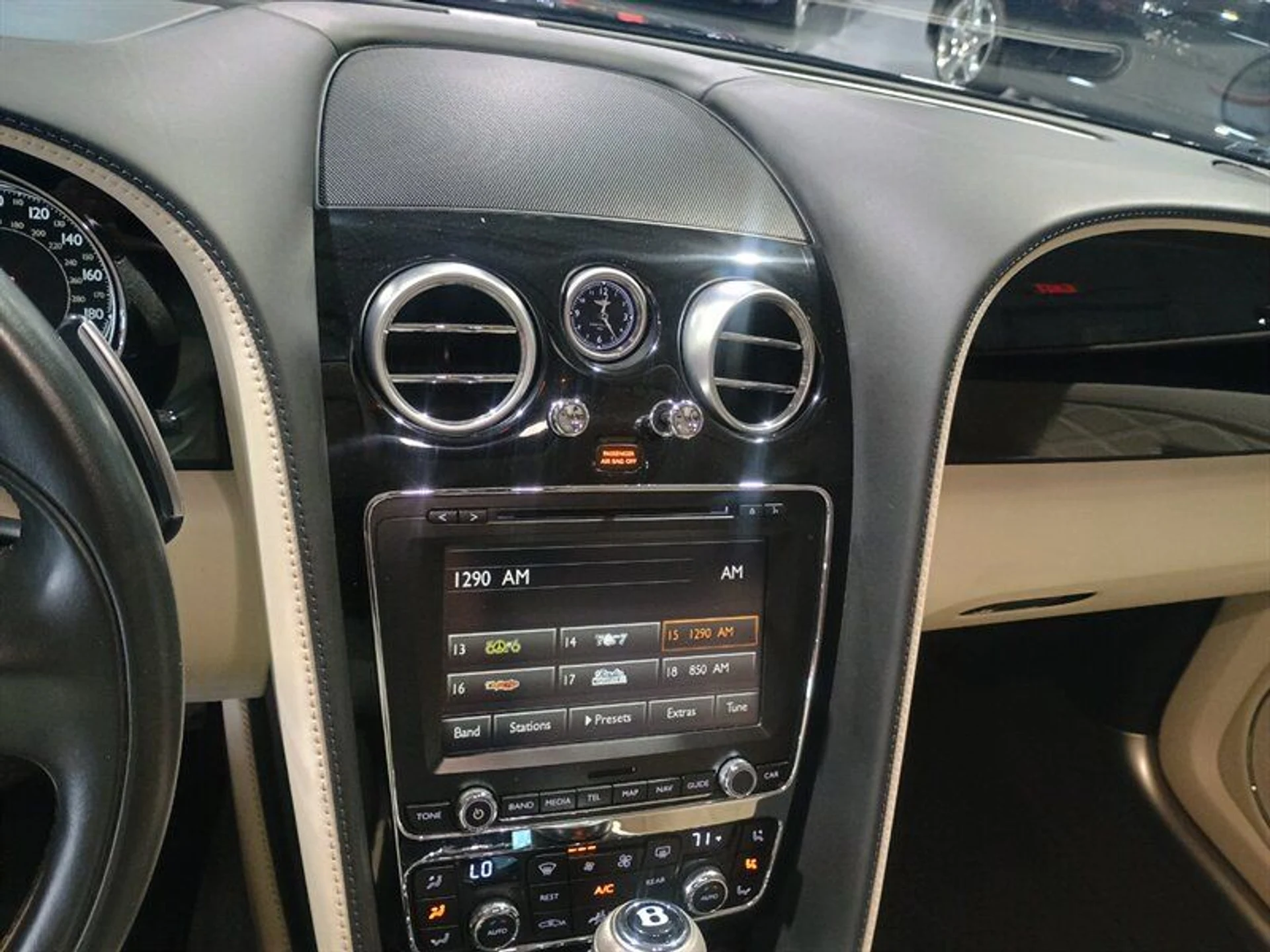 mph025_2508910648_88d61c8e50_800_ec3480c0c3