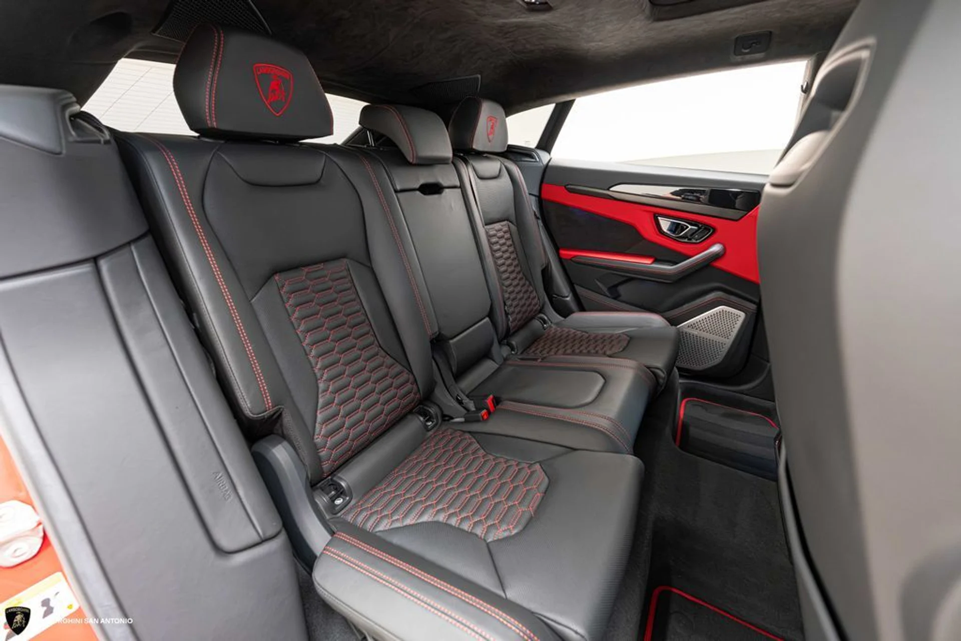 mph025_2518783082_3b98807516bd31fe8745d5443e435922x_3ae05bdf83