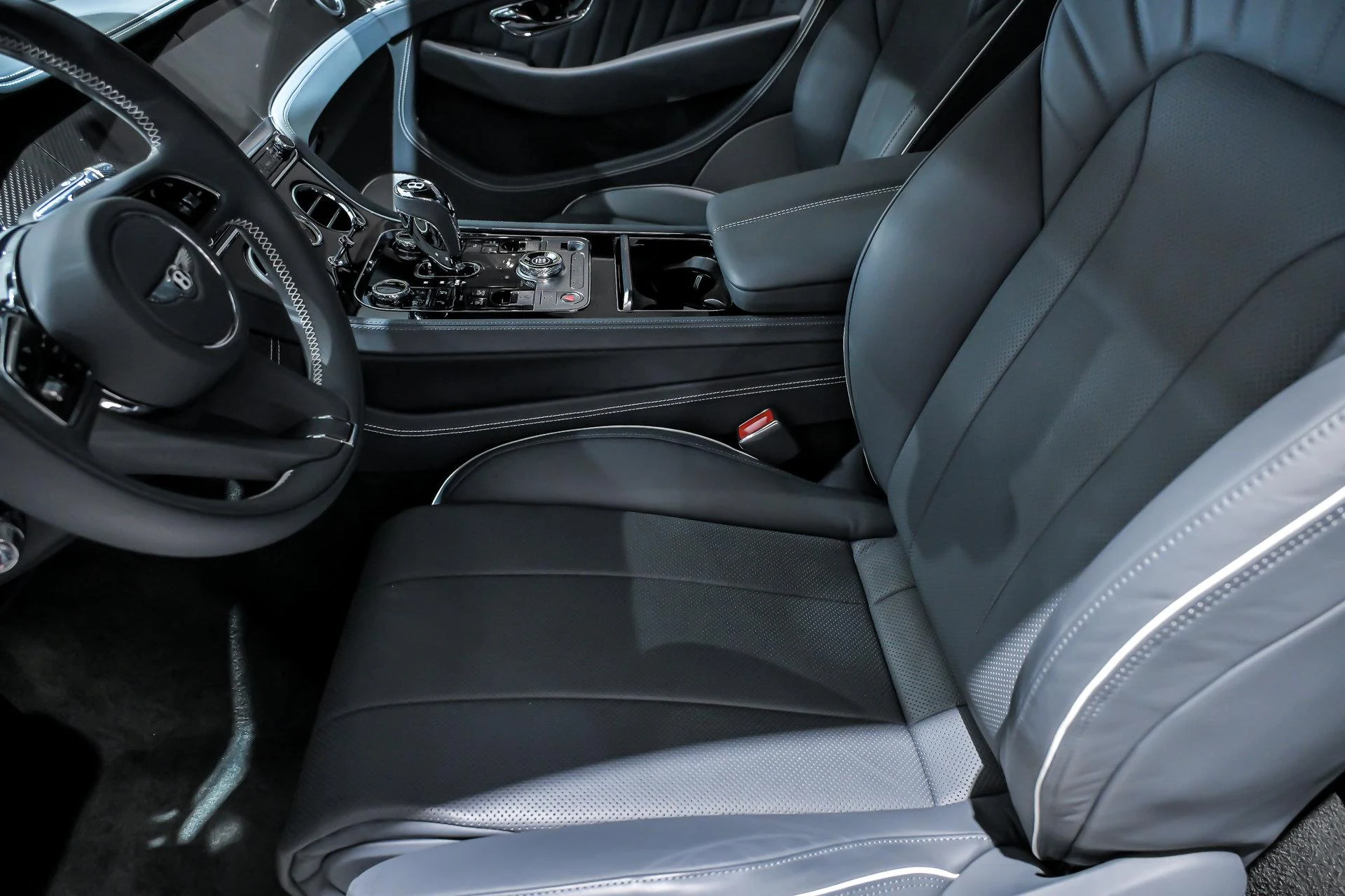 mph025_2527944007_Used_2024_Bentley_Continental_GT_V8_Coupe_1766137567_d49f92e94b