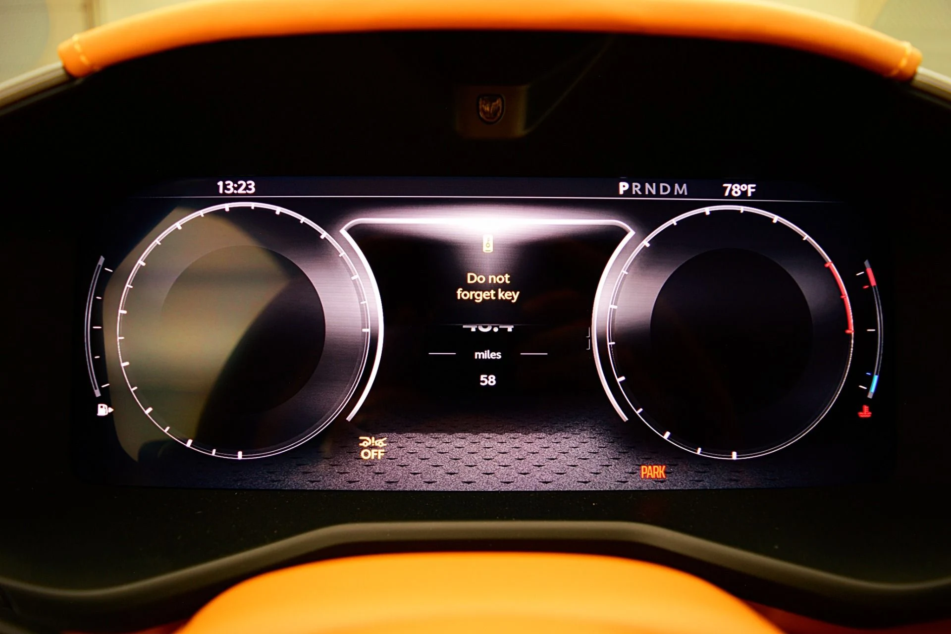 mph025_253546990_New_2025_Aston_Martin_DBX_707_5eec9c4312