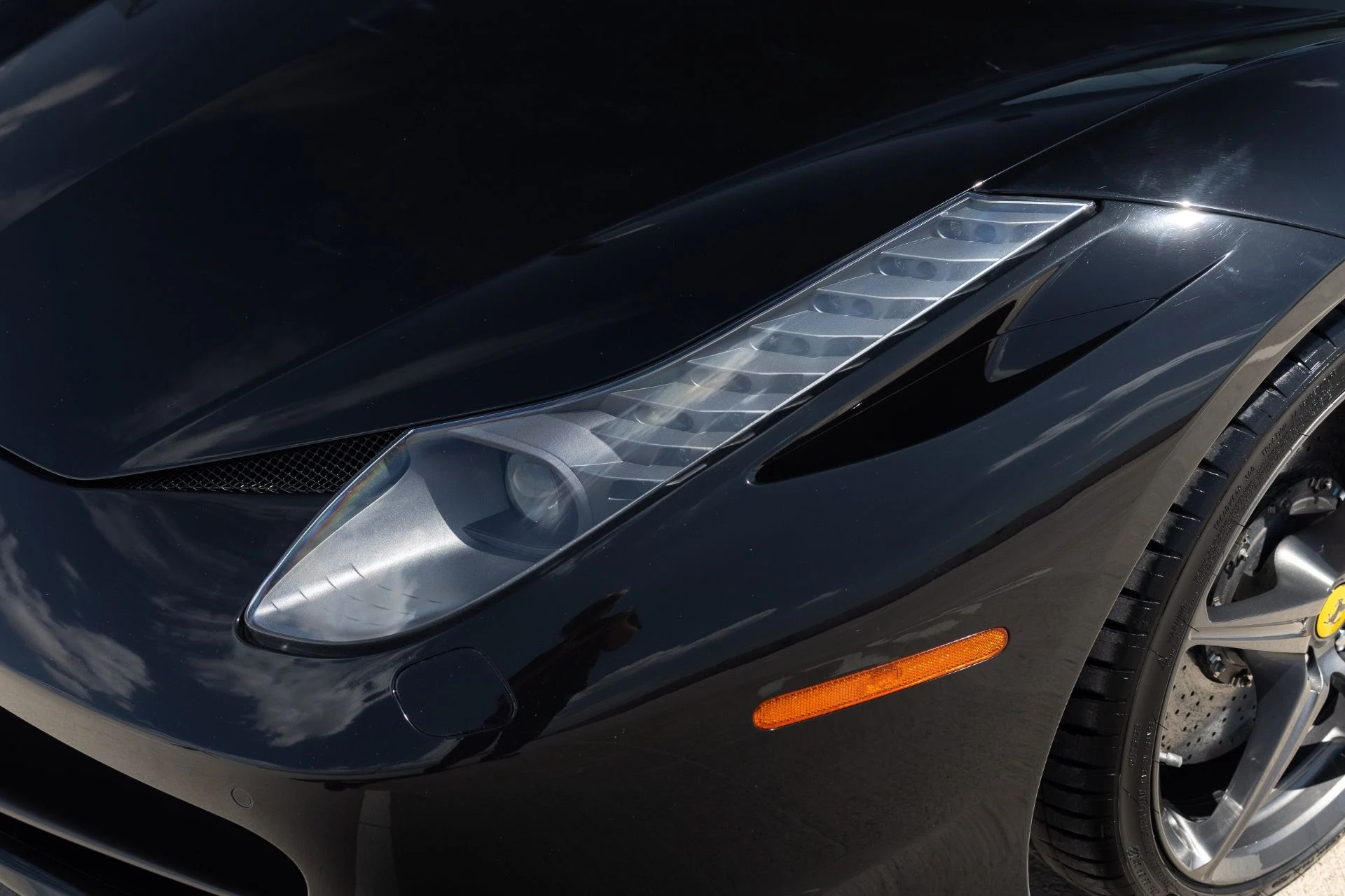 mph025_2541275620_Used_2012_Ferrari_458_Spider_1788476074_e06a9a335b