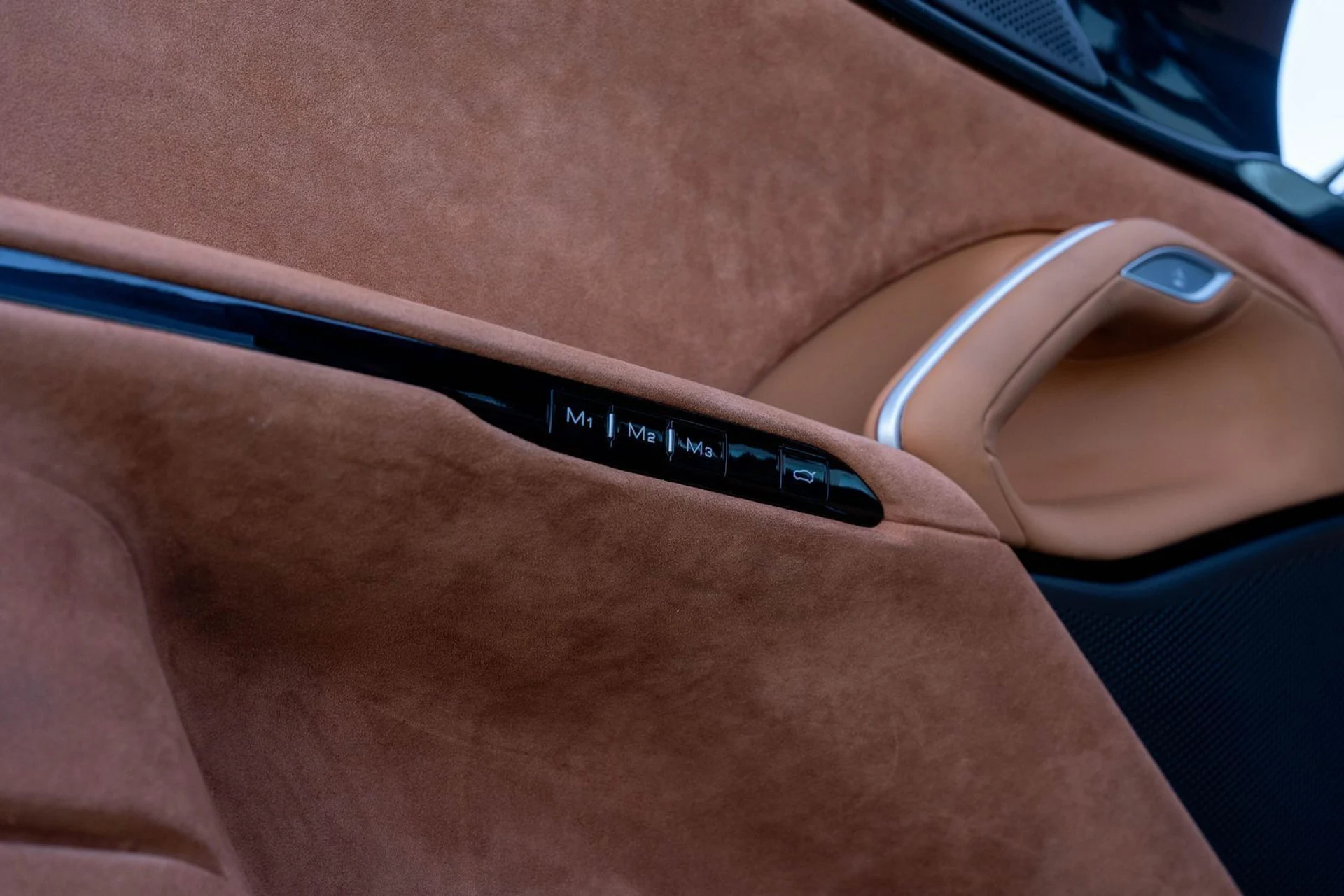 mph025_2561617453_39cdd9529e454c33aa815efa7da11b99_d9ba064aca