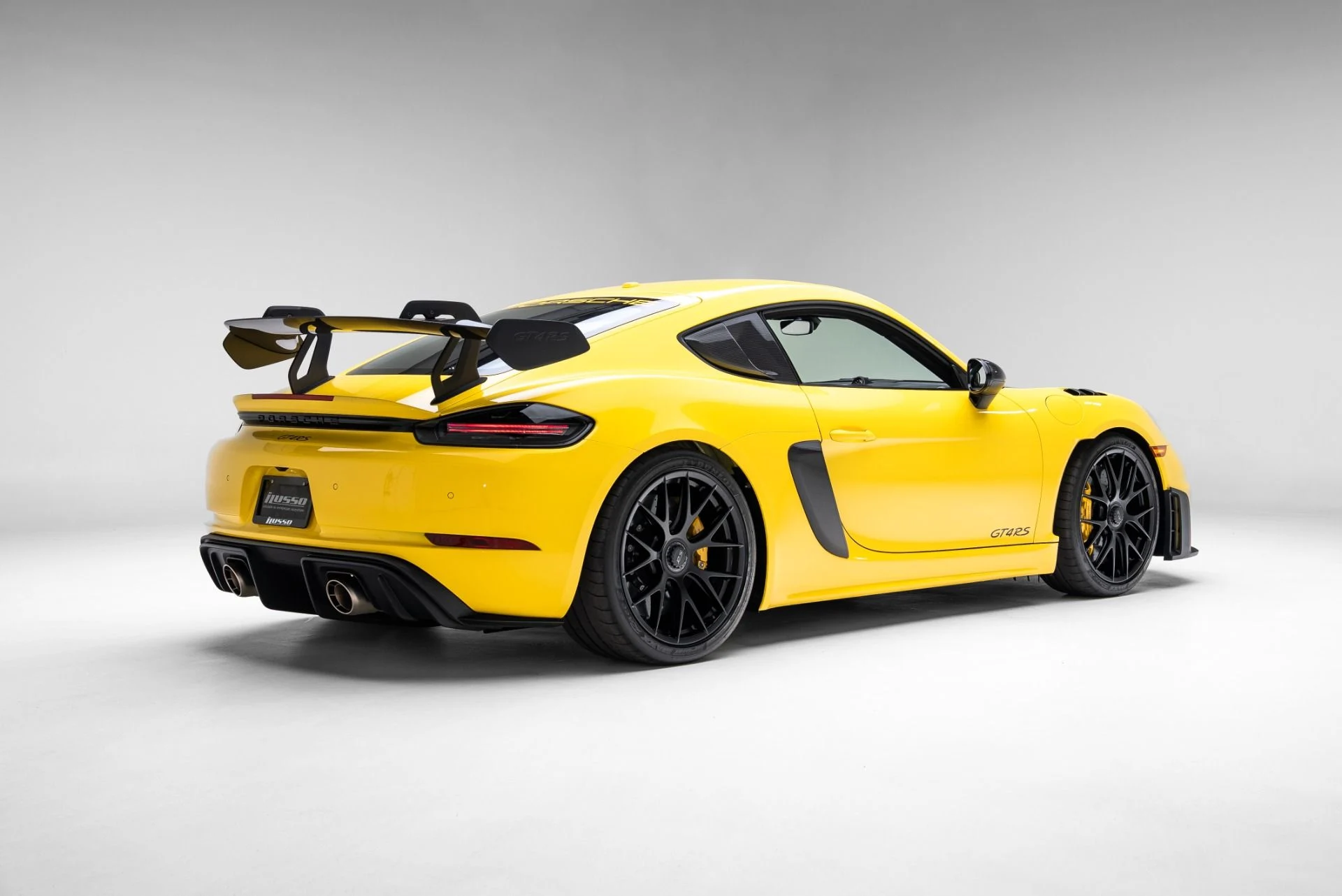 mph025_2565931681_Used_2024_Porsche_718_Cayman_GT_4_RS_1775511445_5648f59ab7