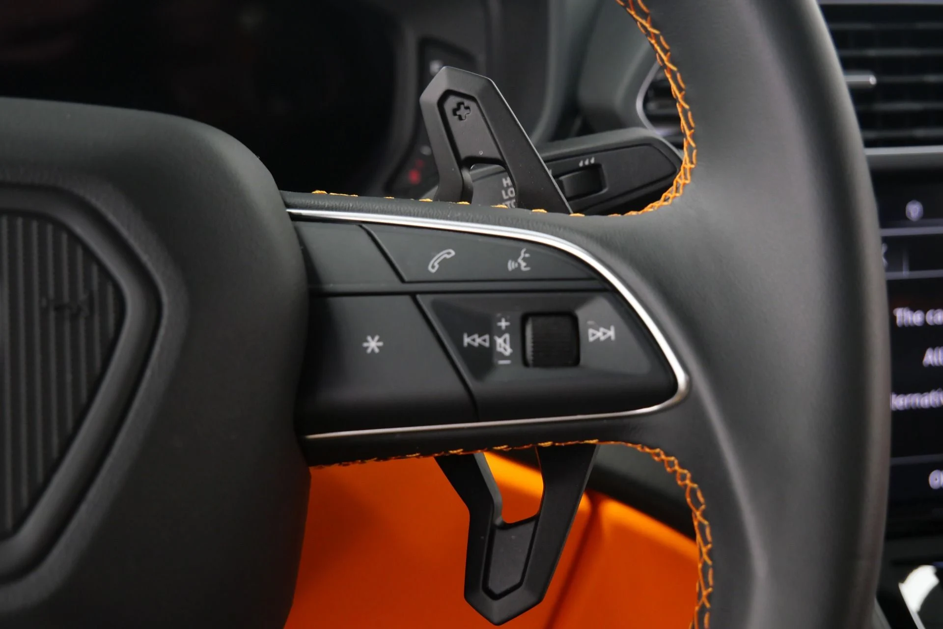 mph025_2567586274_Used_2023_Lamborghini_Urus_S_Very_Low_Miles_657_Horsepower_Bang_and_Olufsen_Audio_1781208380_a573df9ede