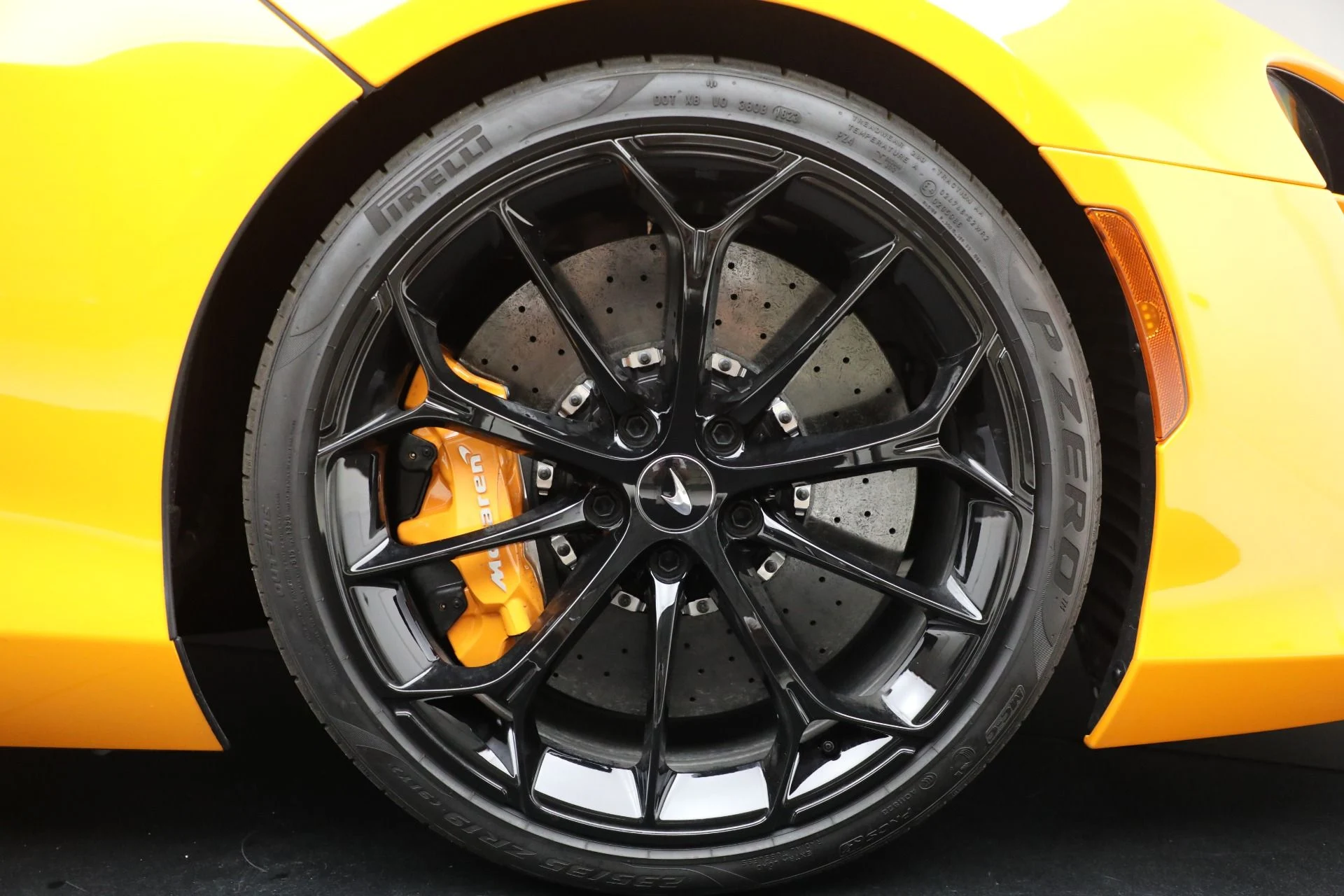 mph025_2568616657_Used_2024_Mc_Laren_Artura_Tech_Lux_16cb0d5a4a