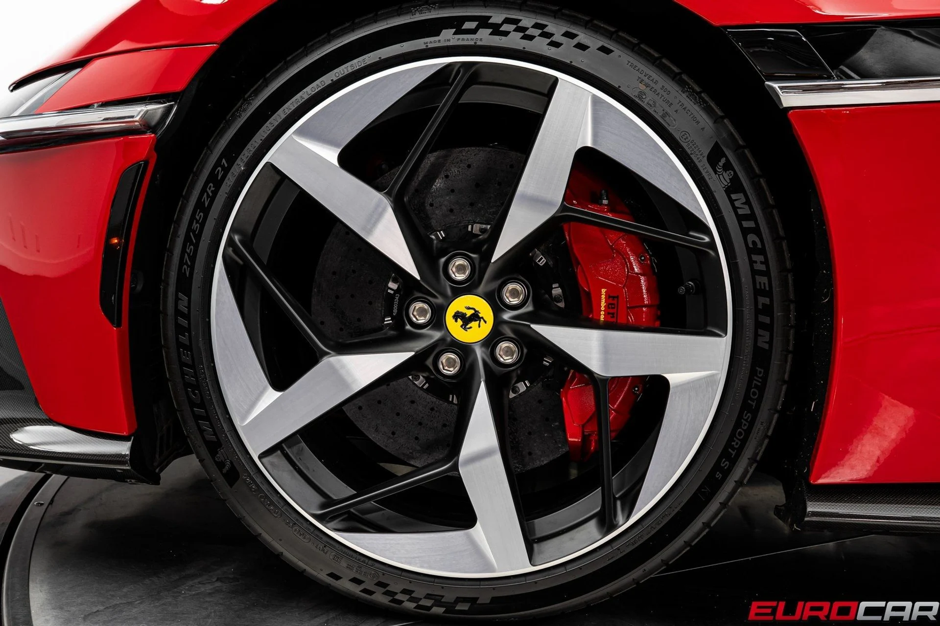 mph025_2569436622_image_26_d936eed66e