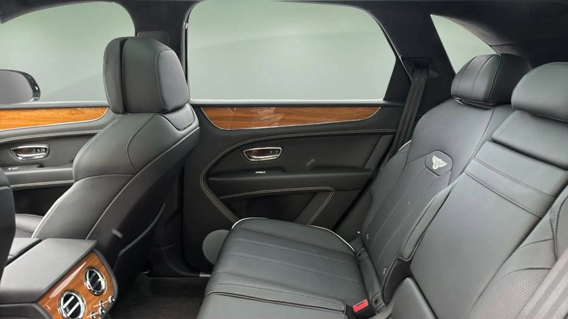 mph025_2577612073_d4a2dd0858bc4842bb96c619109f3493_f8d8457429