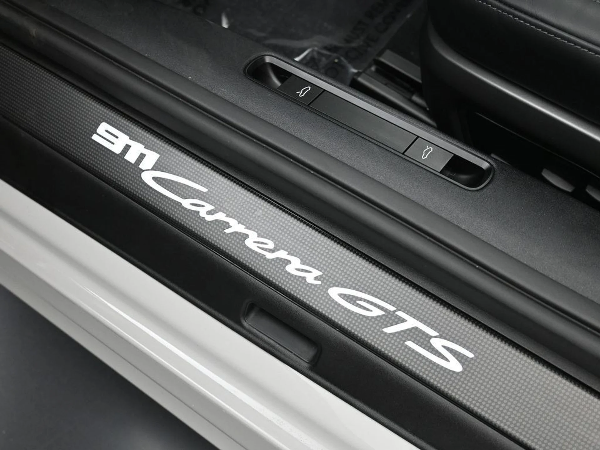 mph025_25789828_cdd4b05a9624c1527034e8eb2b87920d_4b716e5927