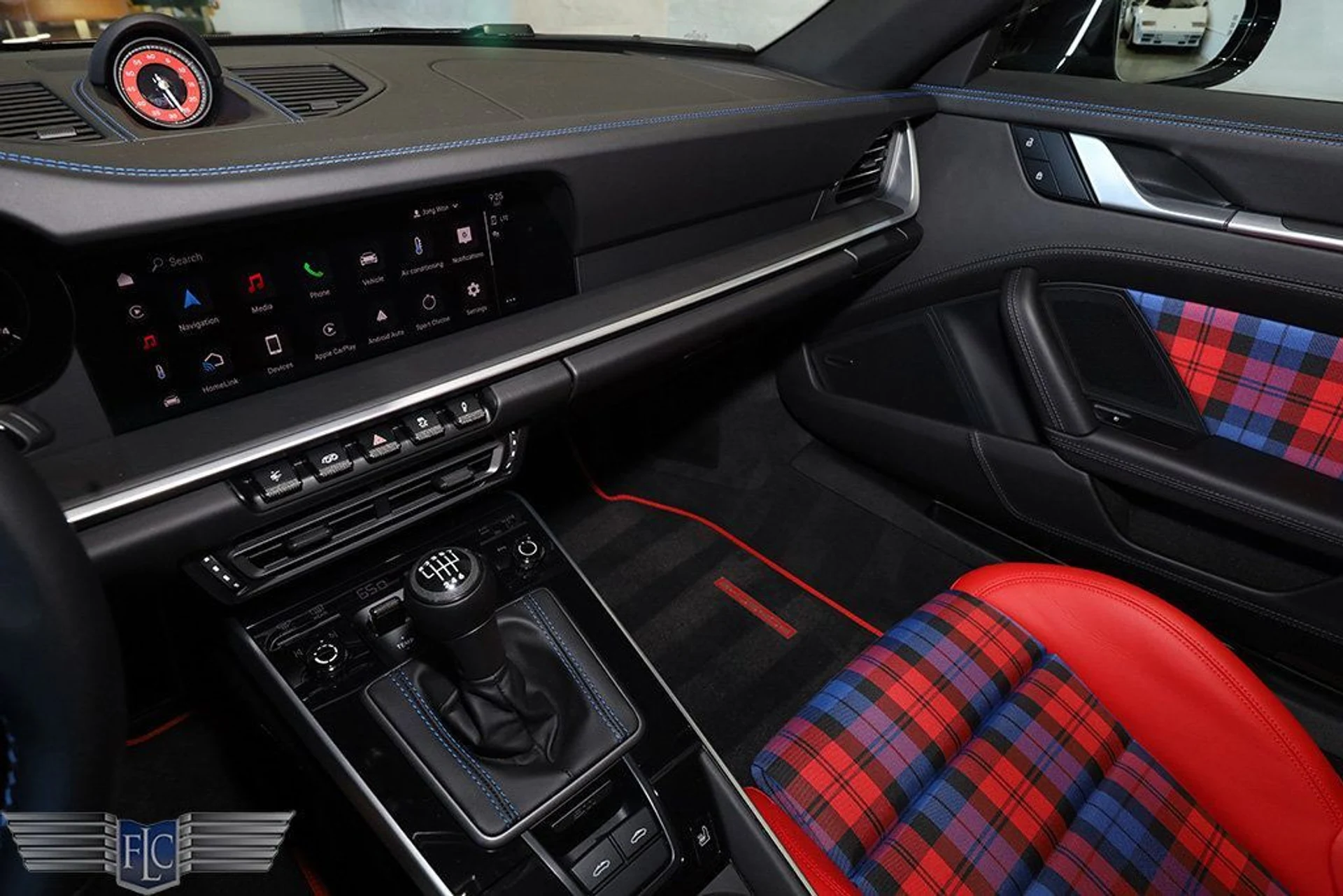 mph025_2589700767_used_2024_porsche_911_targa4s_9689_22903076_26_1024_0166880b6d