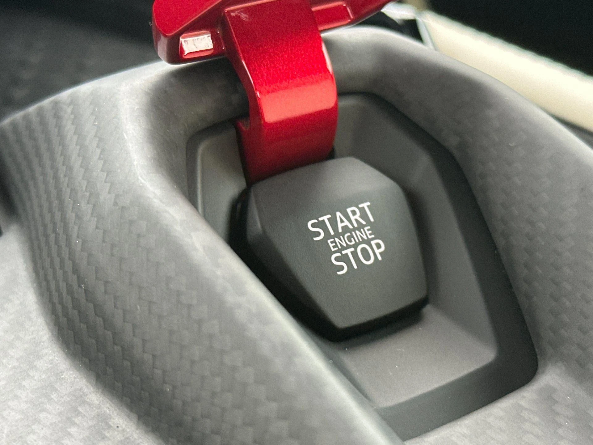 mph025_2592913667_New_2026_Lamborghini_Revuelto_1772877574_57332eaa40