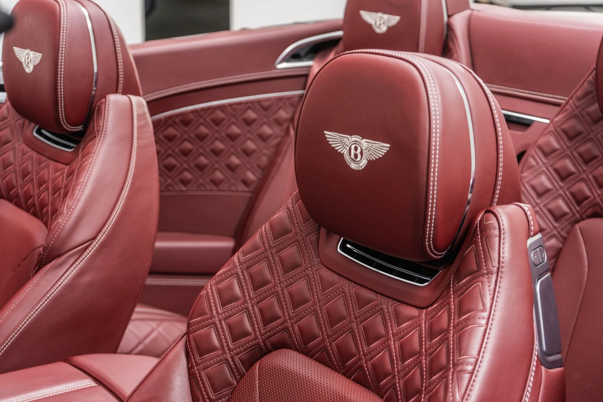 mph025_2597873794_Used_2020_Bentley_Continental_GTC_V8_Mulliner_Front_Seat_Comfort_Specifications_Naim_Audio_1786125388_7598236dd9