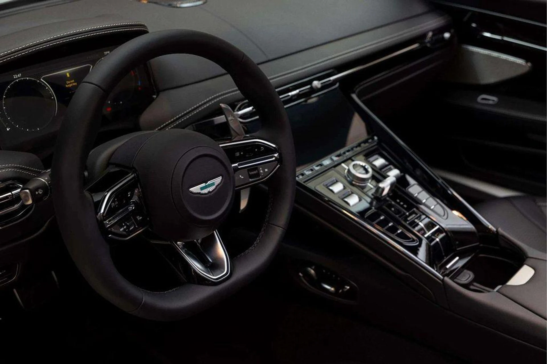 mph025_260069629_LFV_2_O4vg_Rt_Iy_C5r_V0g_Vposk_G7es_4747ee78ff