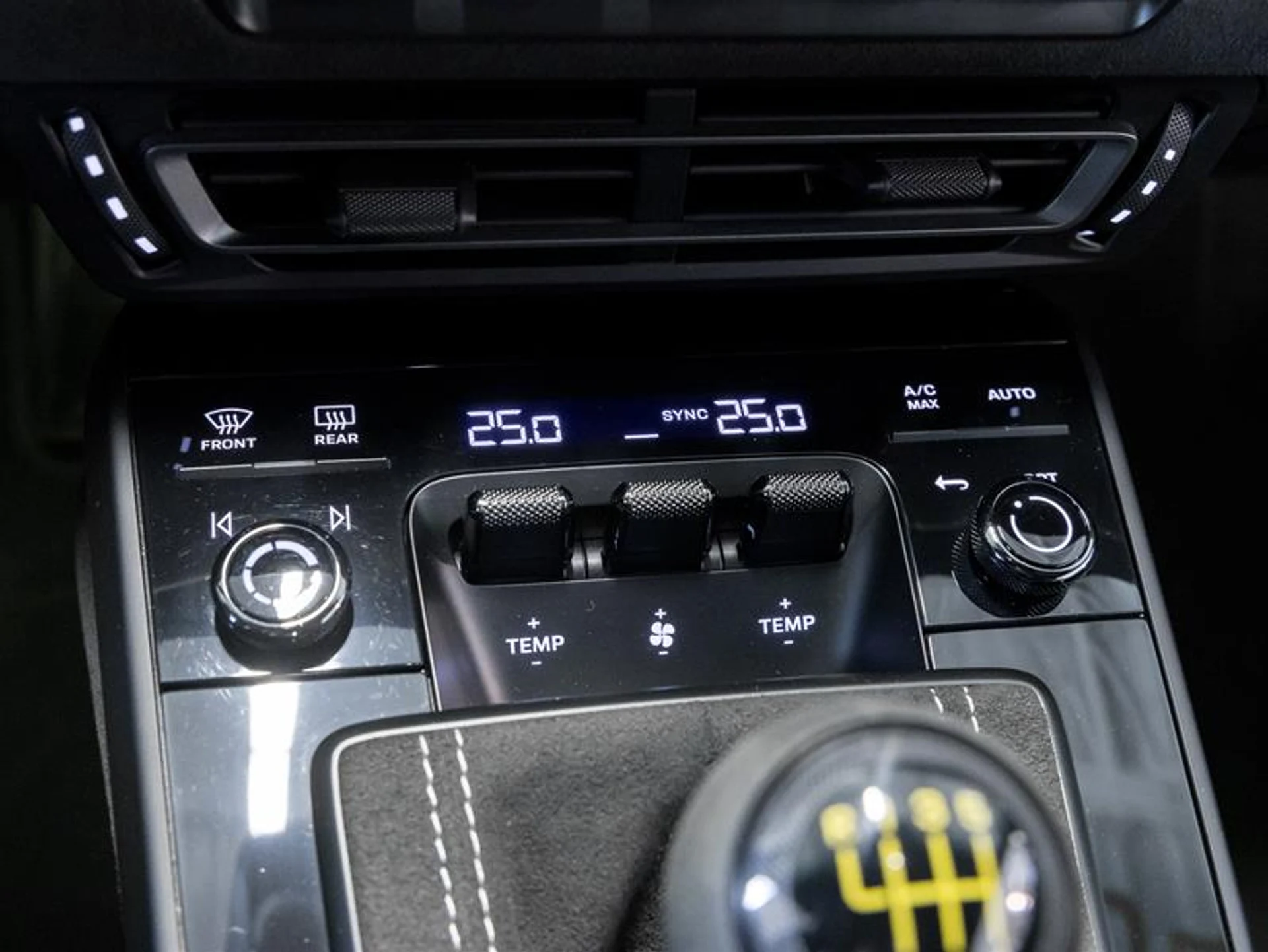 mph025_260283906_11631804_1552972666_e0b04b9f01