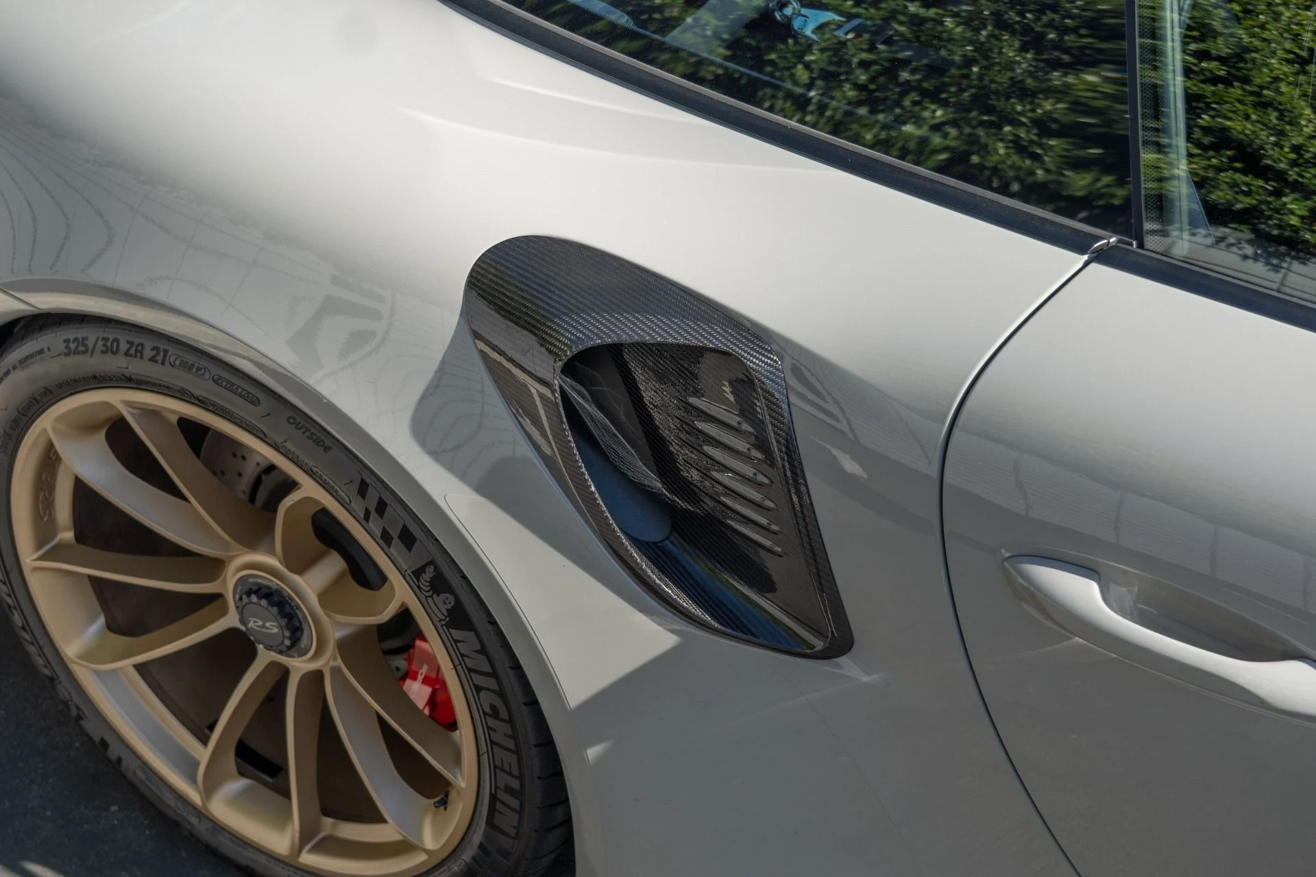 mph025_2604835102_Used_2019_Porsche_911_GT_3_RS_1759431879_c62feba023