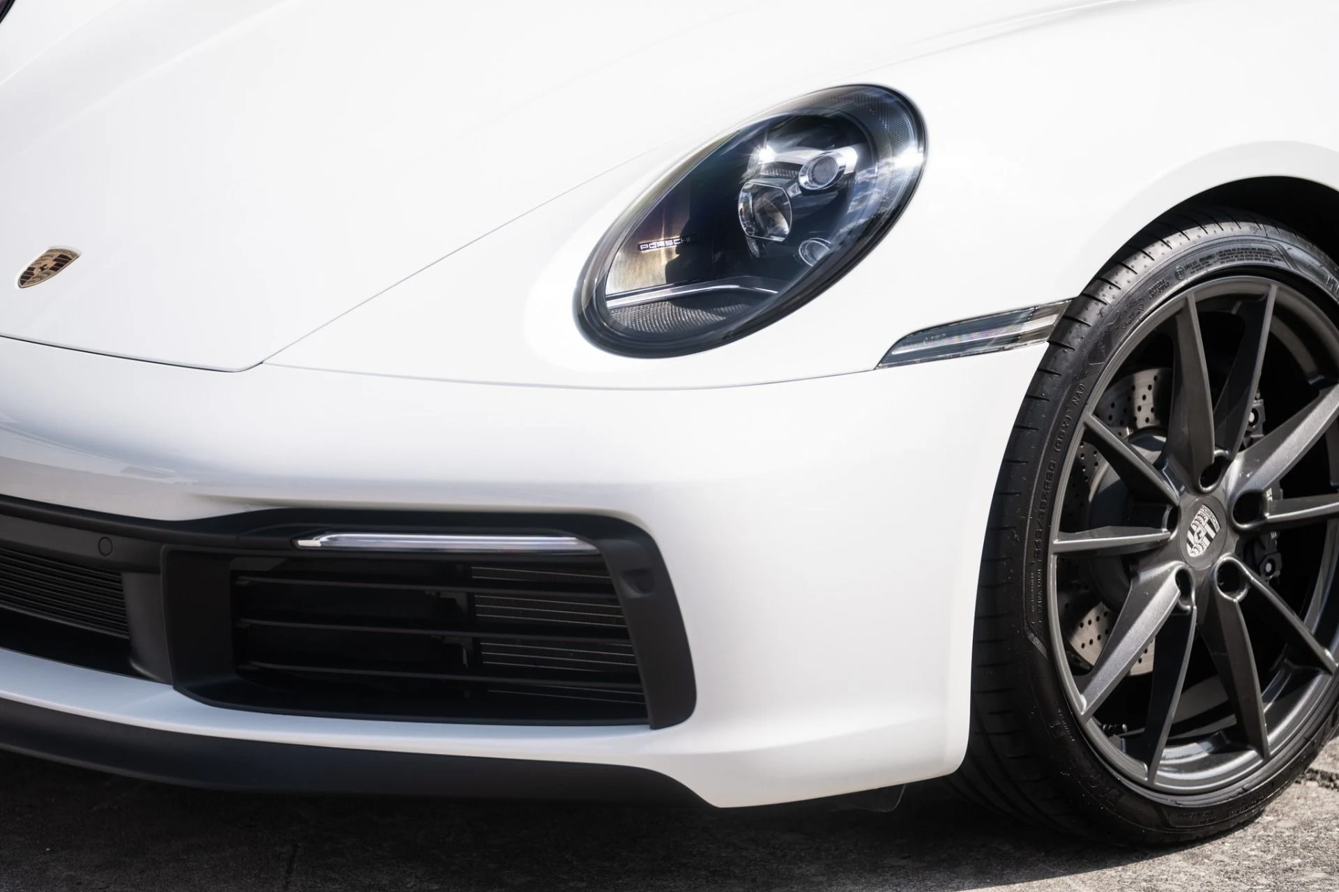 mph025_2608233468_Used_2024_Porsche_911_Carrera_T_1759353341_68c9ec058f