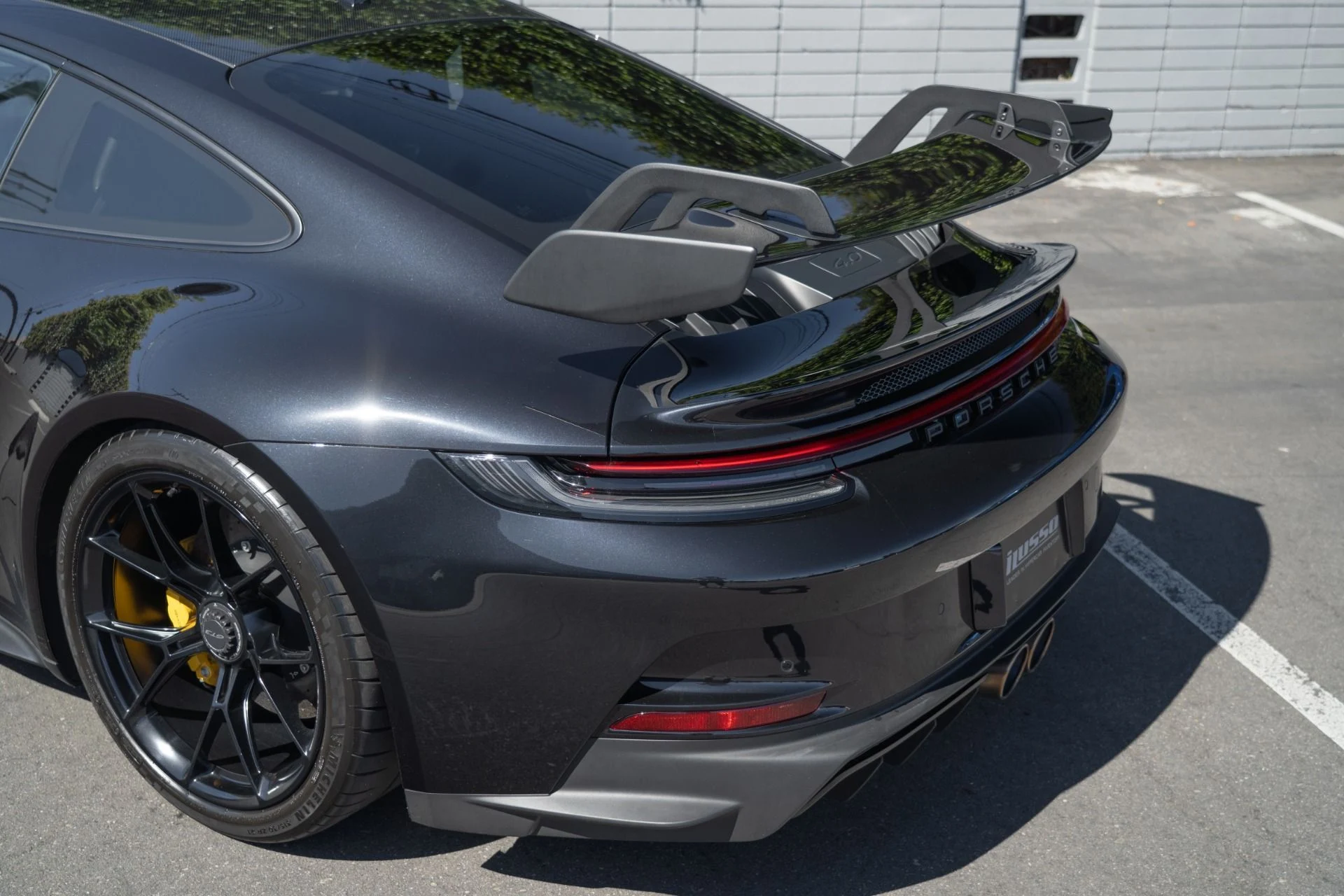 mph025_2616823011_Used_2022_Porsche_911_GT_3_1759443060_ca3ca70d03