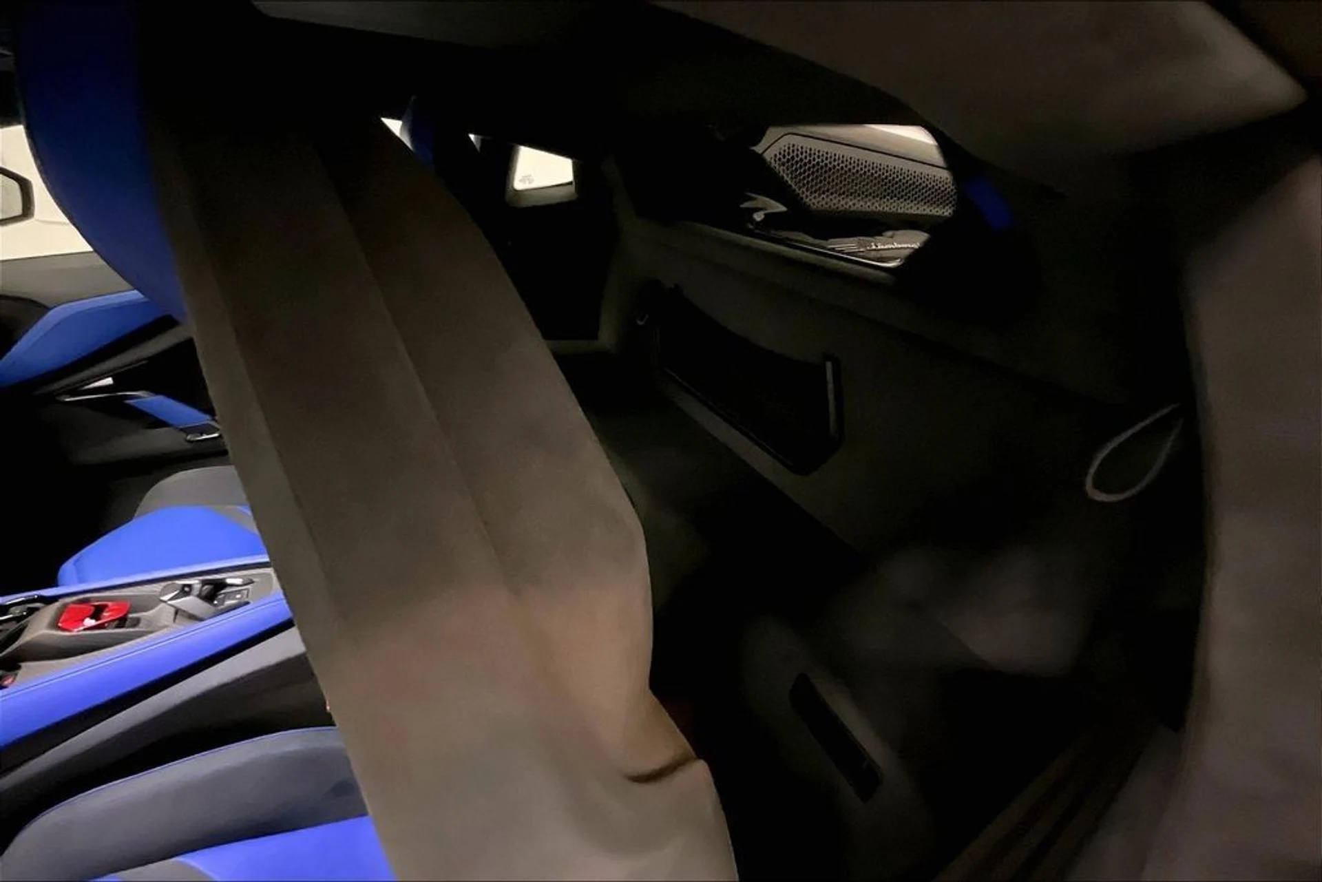 mph025_2619631808_39b249d60444b11c3e31221a8e720f9cx_a47b8de10b