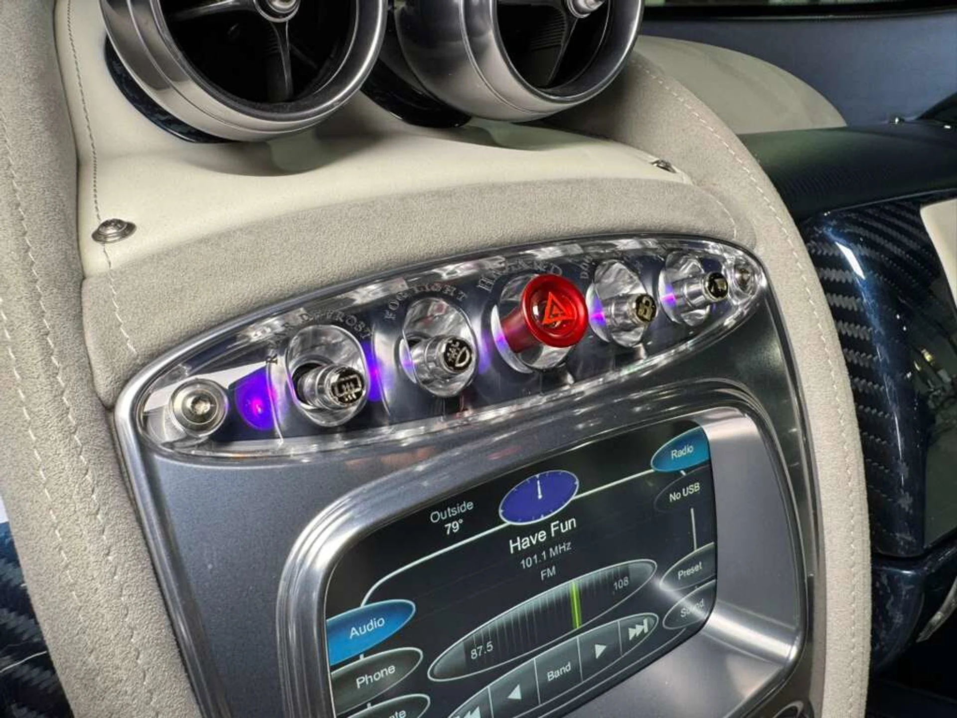 mph025_262355398_1af7a3776378986f46f2d4205c2d85ec_b5fcb99cd8