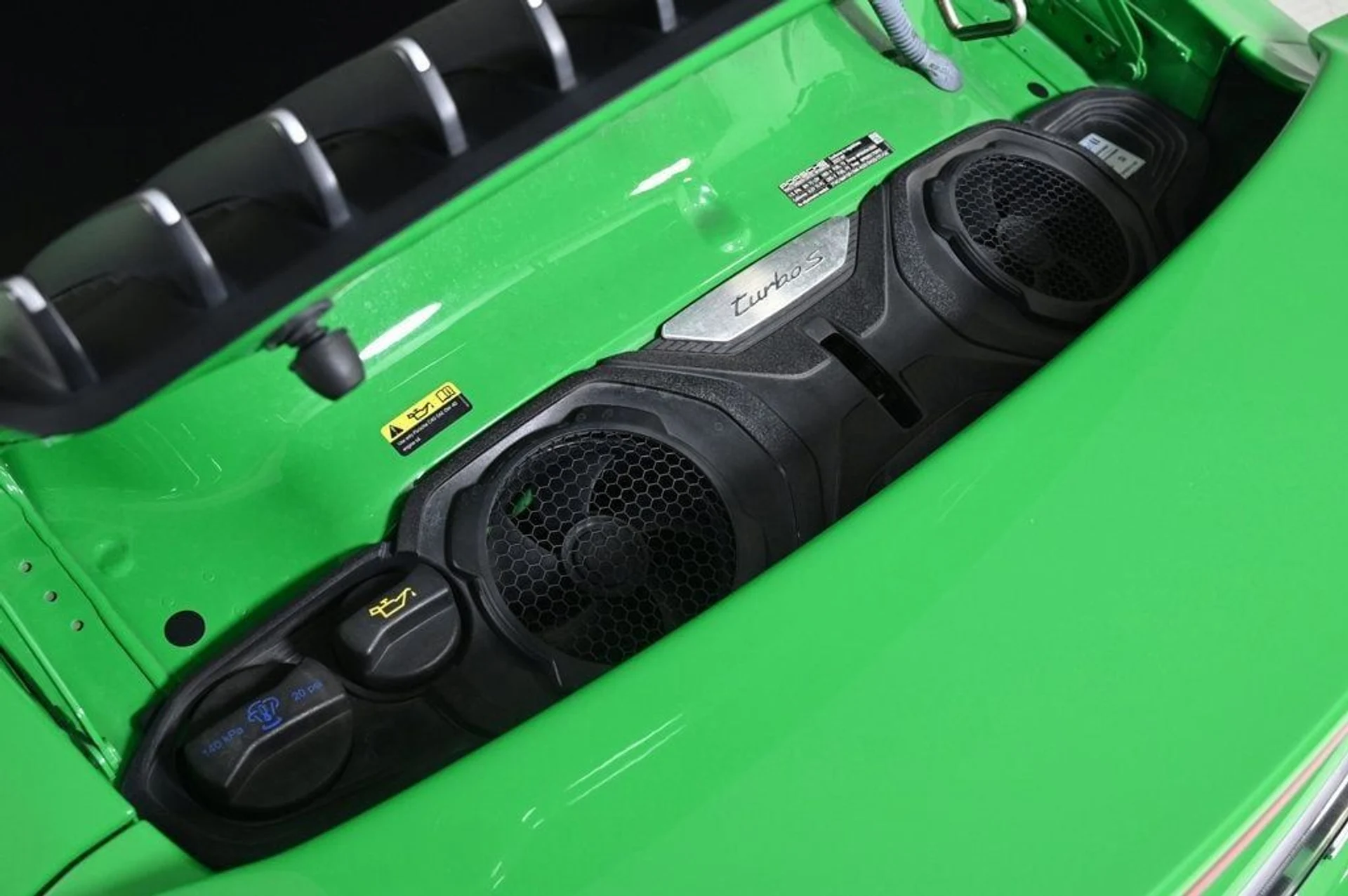 mph025_262795673_4d9e28eddb1743f6a051feef3b7c9536_bc8aa4cf10