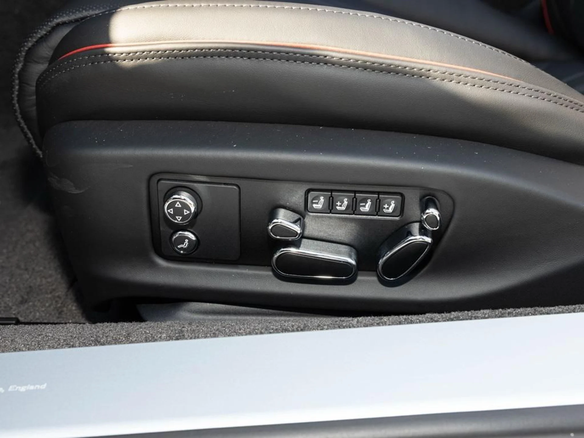 mph025_2629408578_465336698_68f22a68c83056c645fcffb3_8a79eb675d