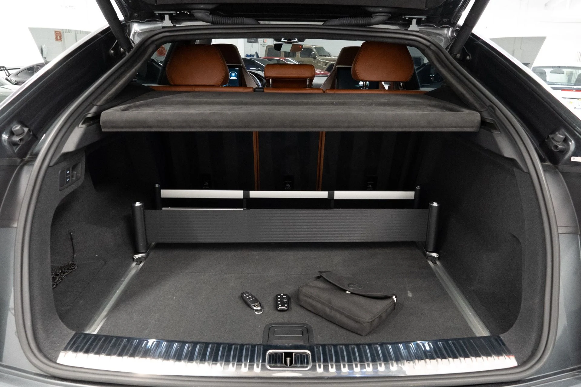 mph025_265092715_Used_2019_Lamborghini_Urus_1770318658_2ee8f1ba53