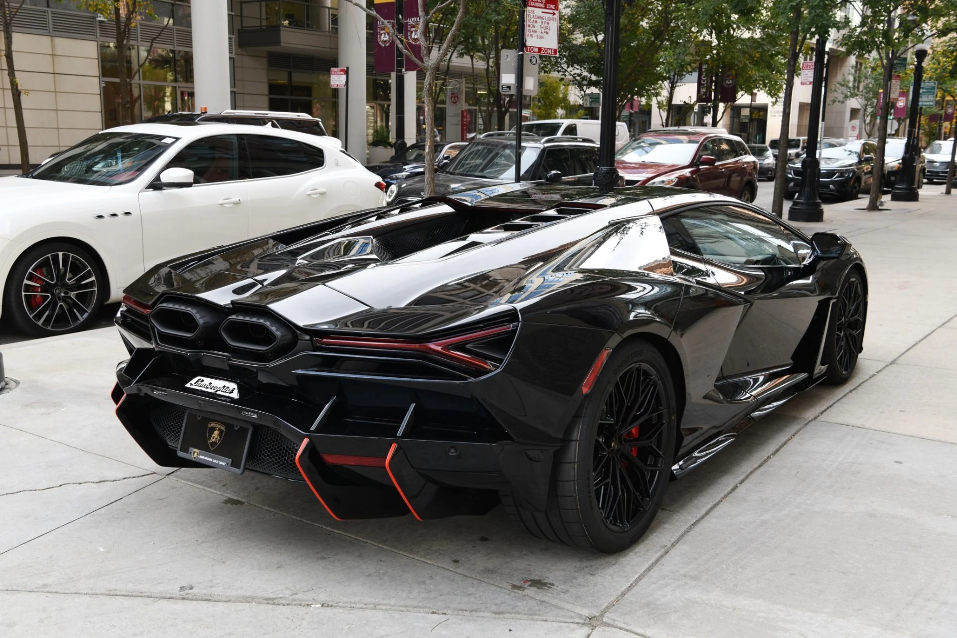 mph025_2652047991_Used_2024_Lamborghini_Revuelto_1730140470_08b710ff56