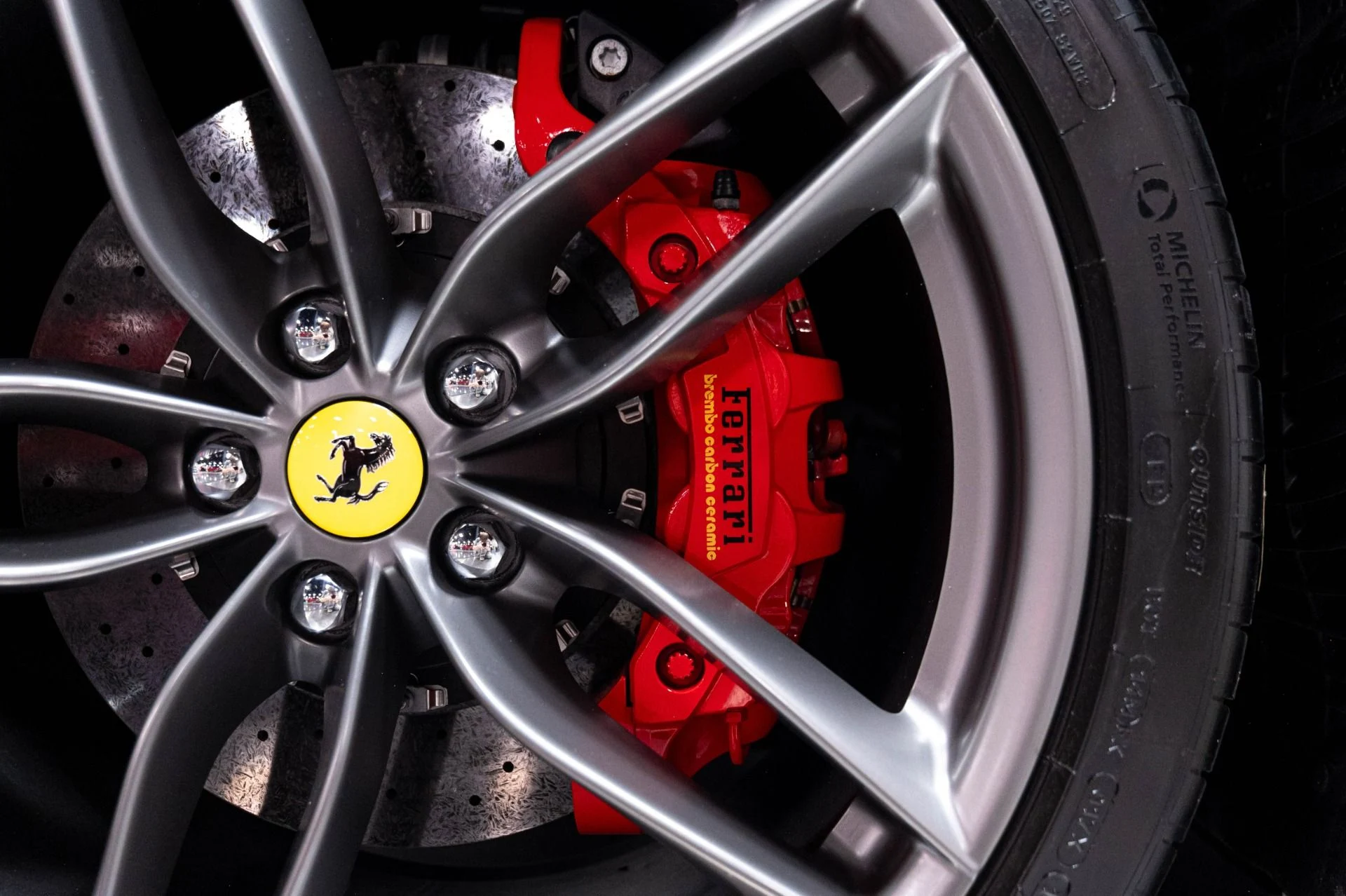 mph025_2662841857_Used_2016_Ferrari_488_GTB_1783363377_1cc9c49c56