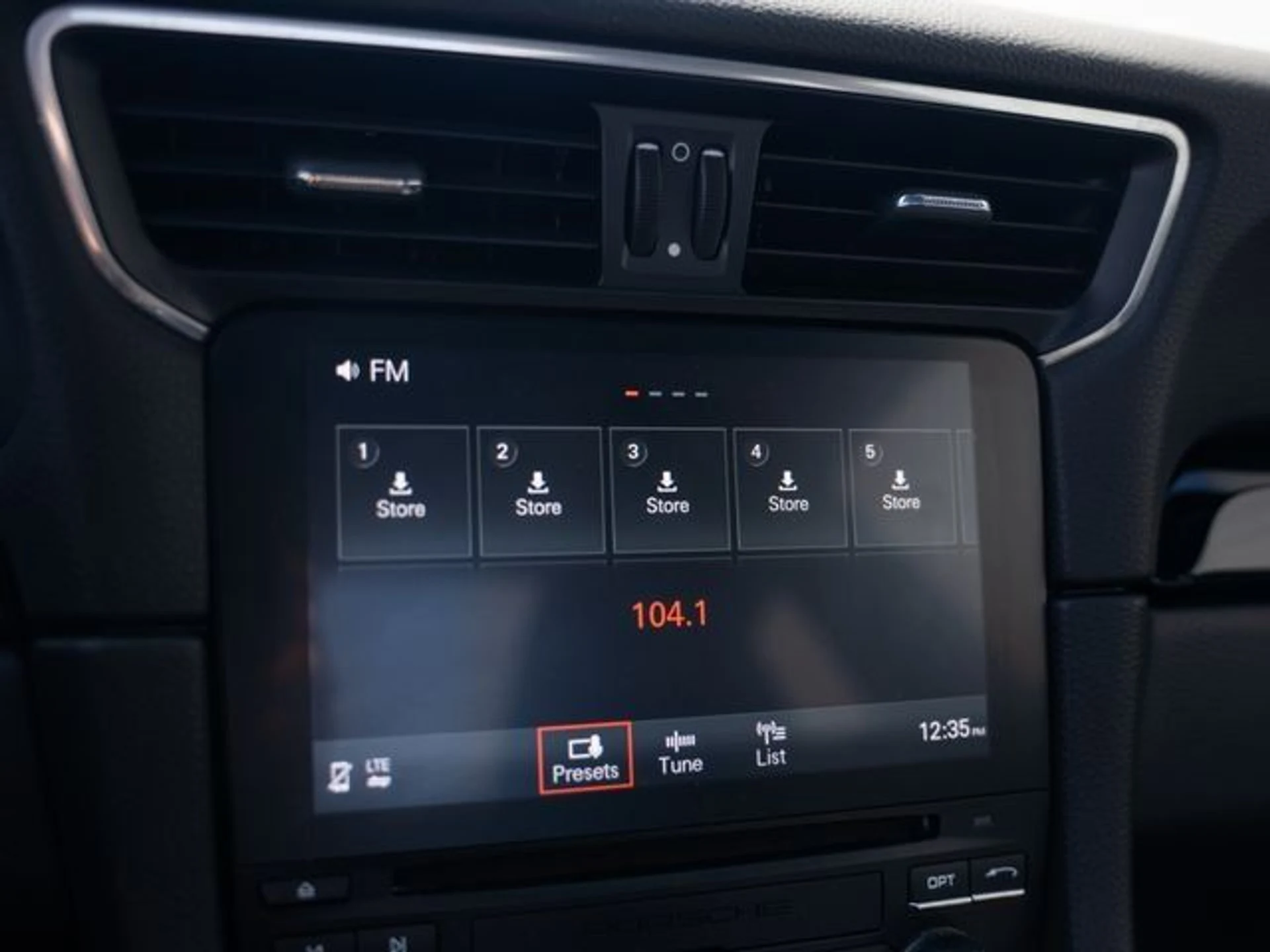 mph025_2663298713_36d6ff51dfc5b68e79fff15b356dca4c_c2104b6792