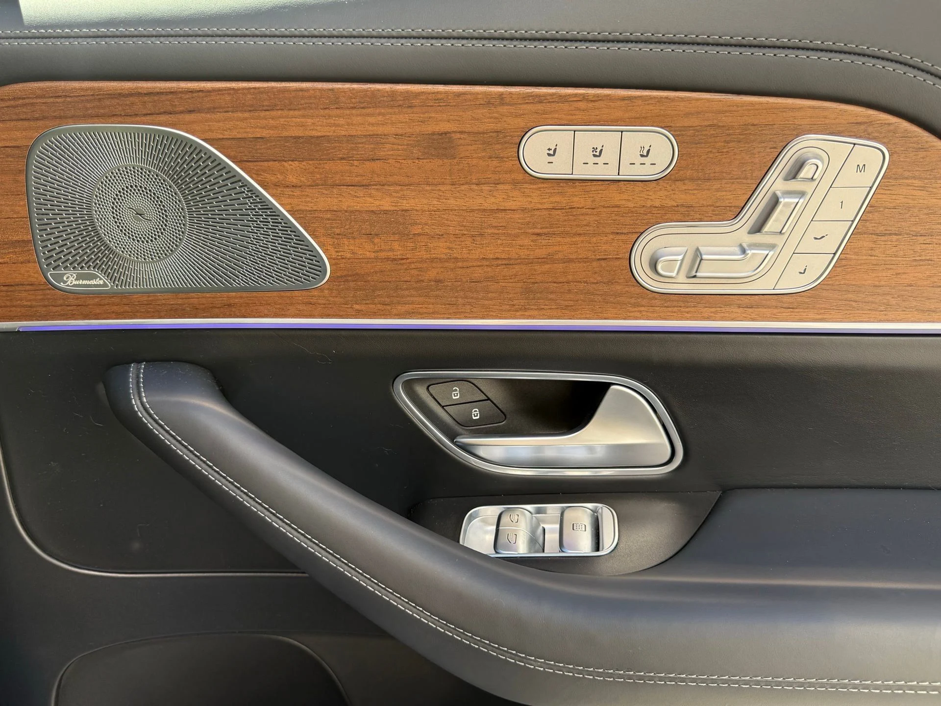 mph025_2664459214_1869b12aef3b4a22a4fbafd12fe4c265_42377ad406