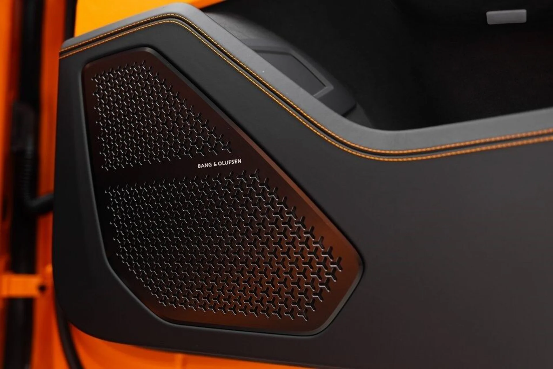 mph025_2664870453_9bf1223a07b805bb80814a464e6308cax_01e23d3e27