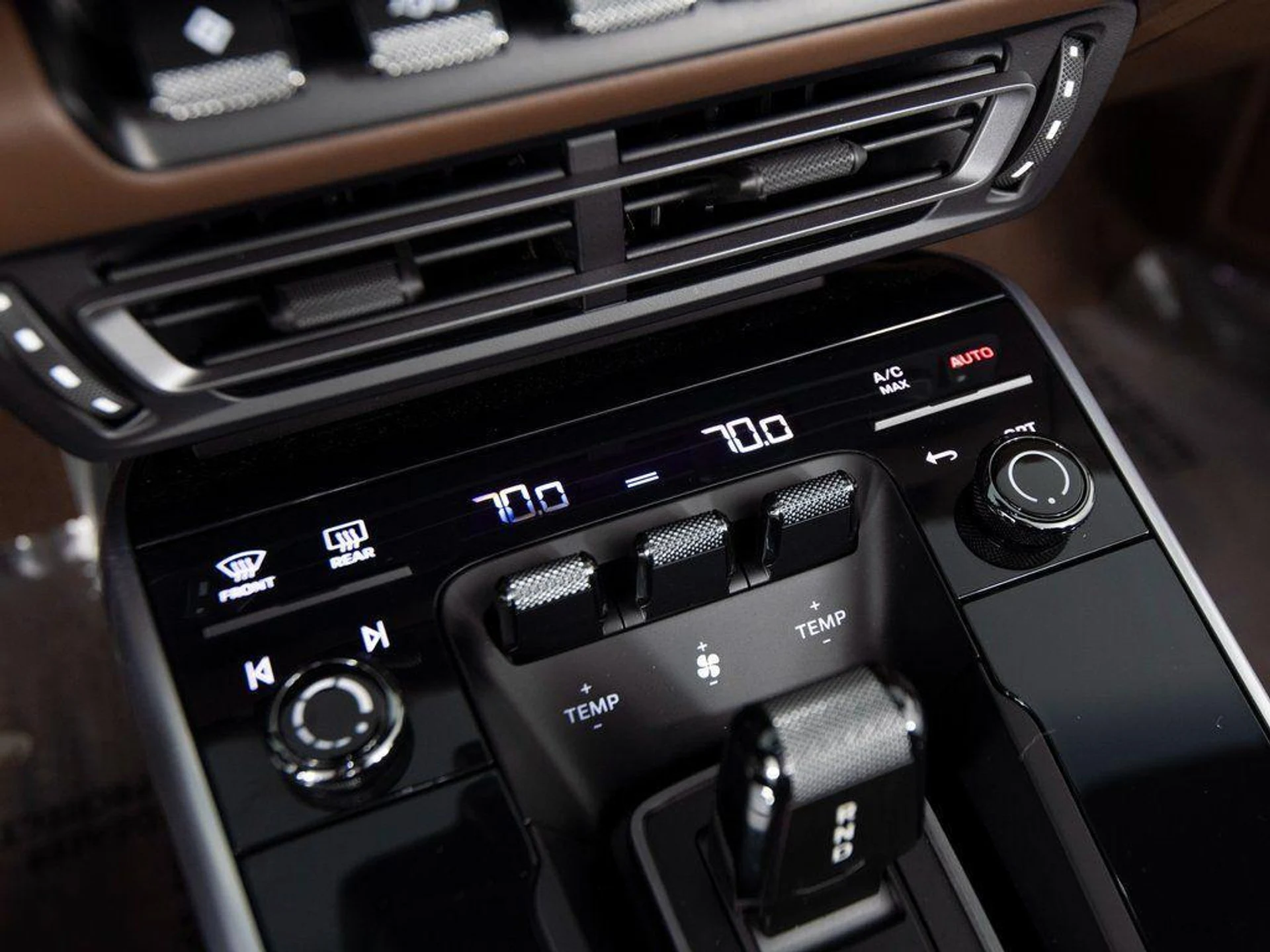 mph025_2668511056_RI_Va_Pw_Efl_Gq3_Eu_Um8_H3_IS_8_AZ_1_Q4_ec9dce4859