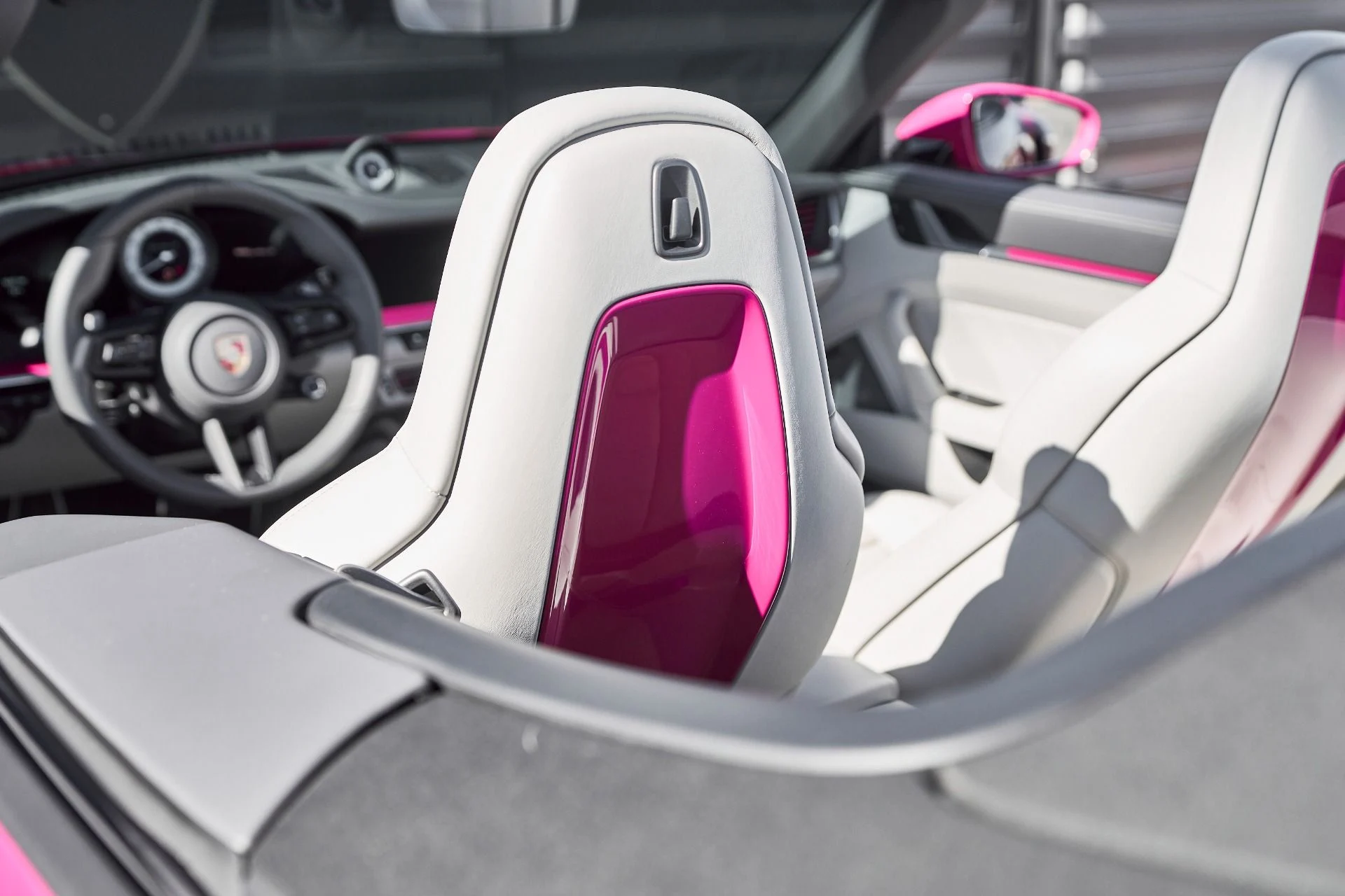 mph025_2668870665_Used_2023_Porsche_911_Turbo_1762568141_9aeff5d0ed