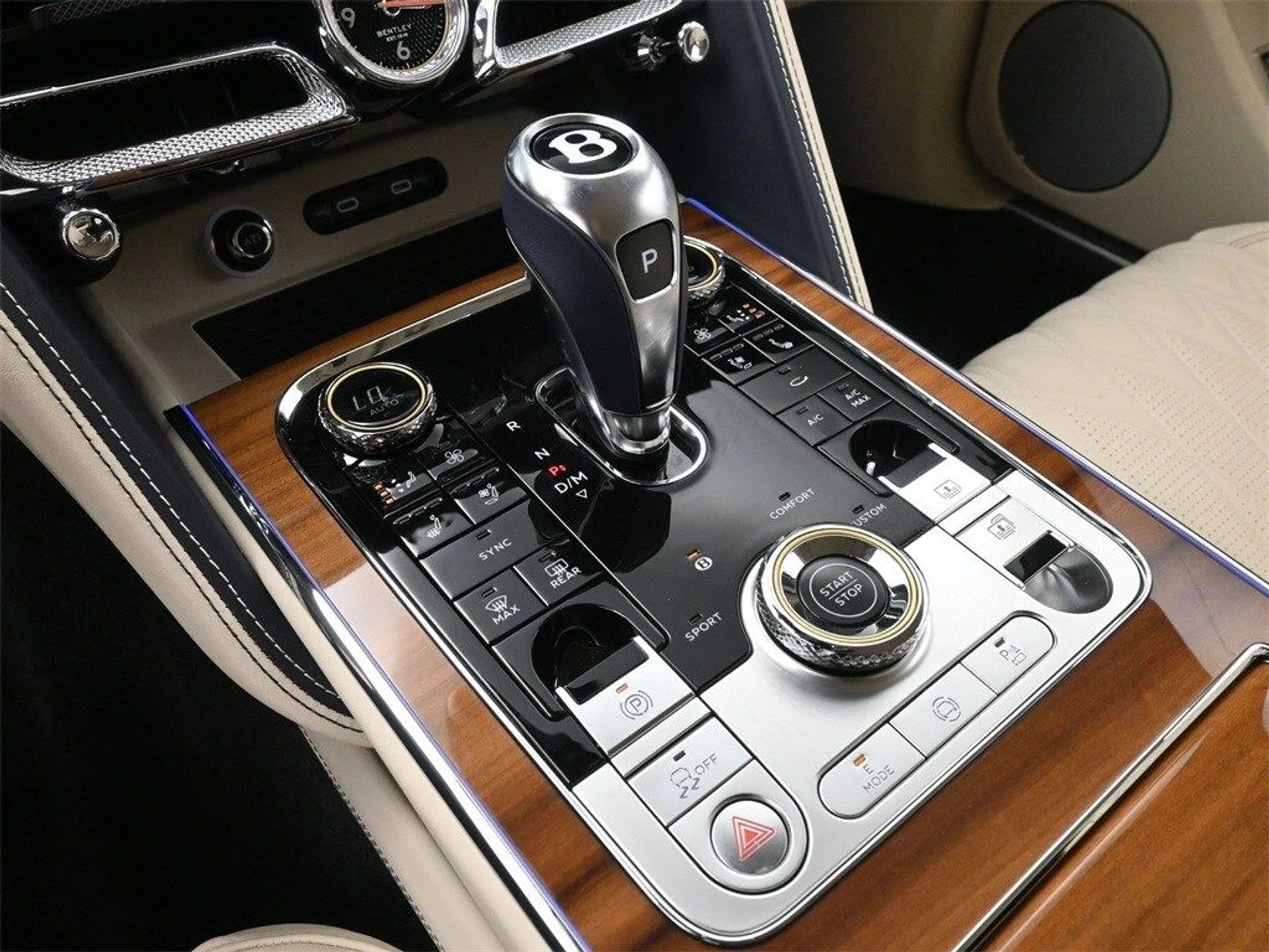 mph025_2670742351_b7e030c26688eb89f929ce67c756925ex_6056988596