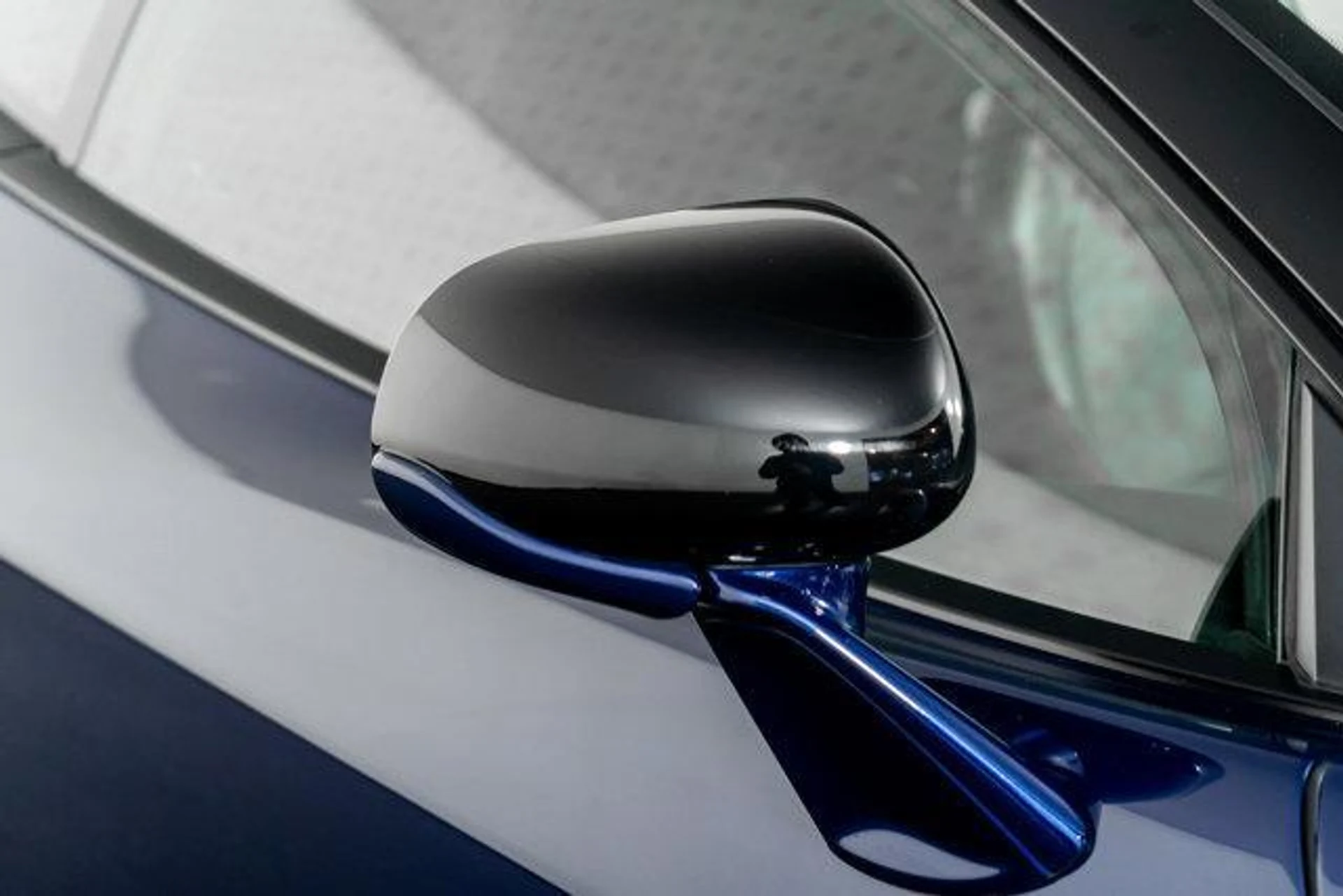 mph025_267163173_ai_Am_J_Dt_Rcleetz_BPK_Rw_Ke_S_Vq_Dd4_c41003000a